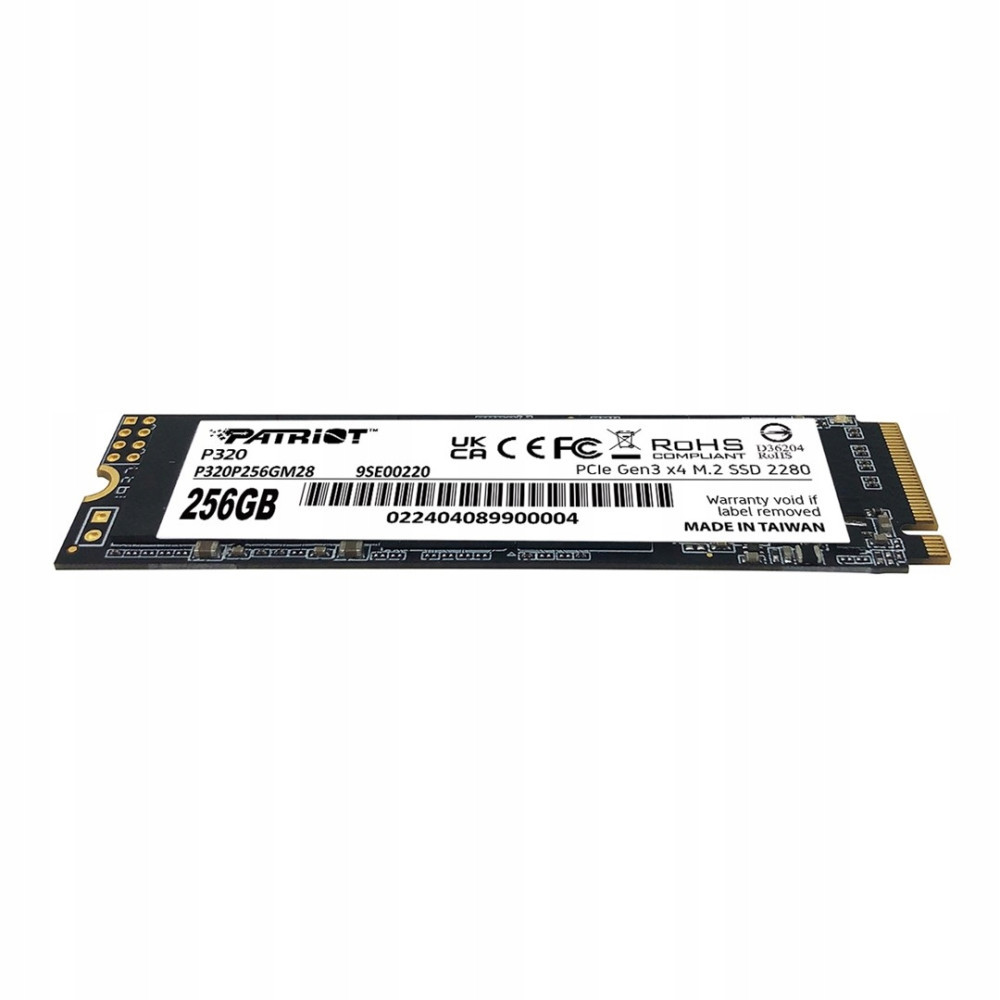 Schwarze Patriot P320 256GB M.2 NVMe SSD mit weißem Aufkleber vor weißem Hintergrund.