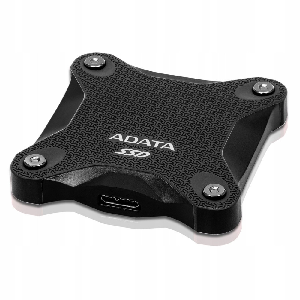 Schwarzes ADATA SSD-Gehäuse mit Muster und vier Schrauben auf weißem Grund.