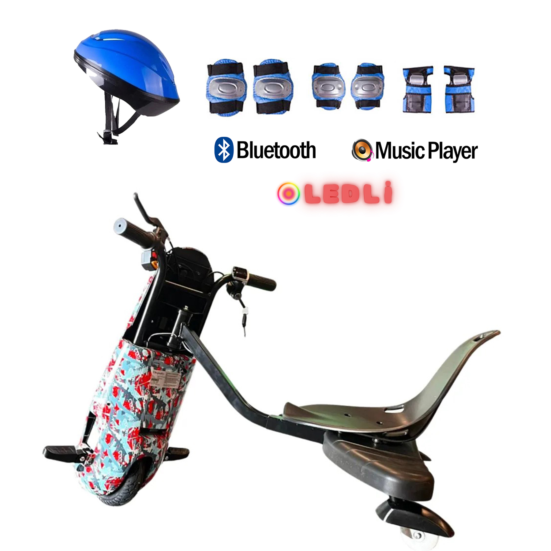 Renkli desenli, kasklı, dizlikli, Bluetooth özellikli ve müzik çalarli beyaz arka planda elektrikli drift scooter.