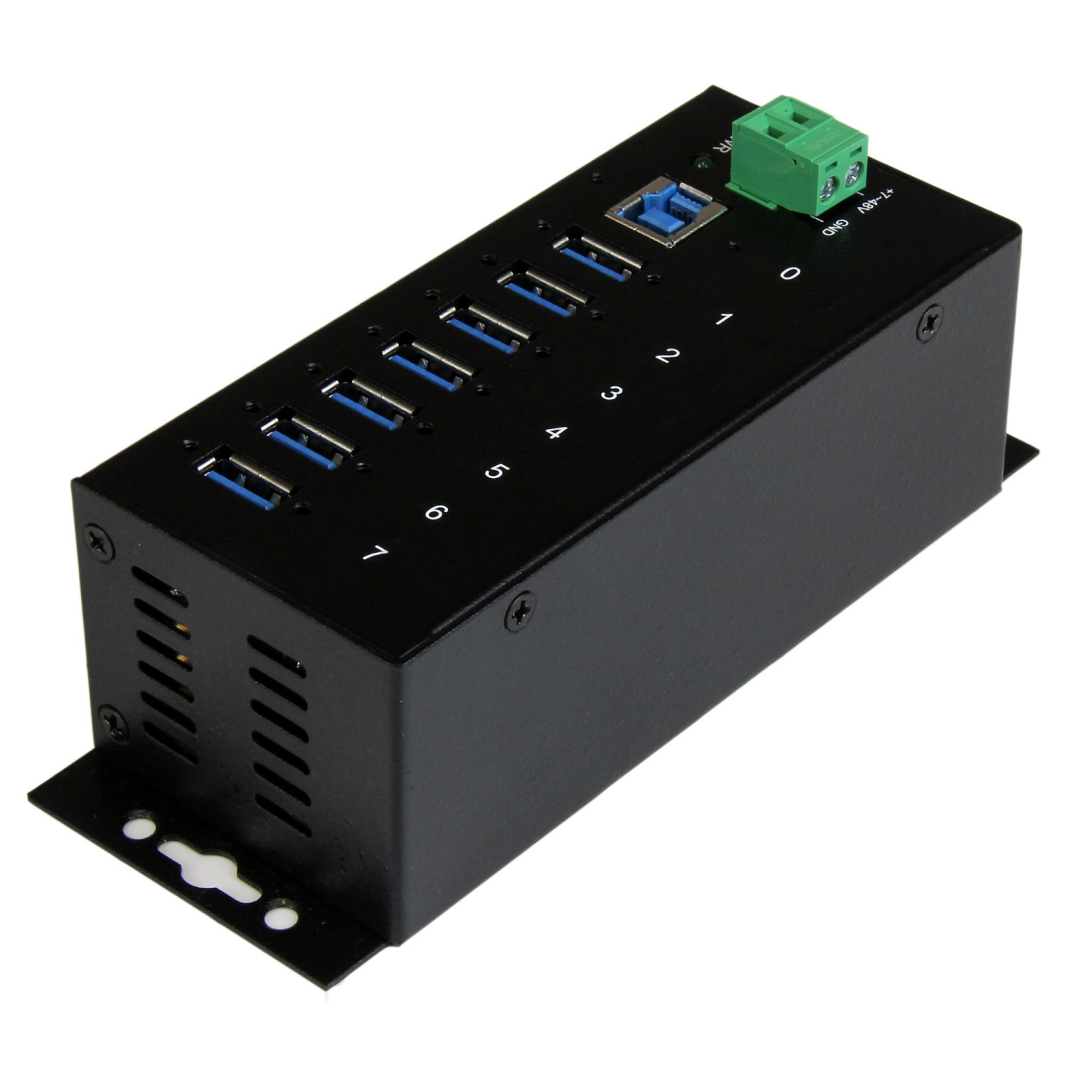 Een zwarte industriële USB-hub met meerdere poorten, genummerde slots en een groene voedingsconnector.