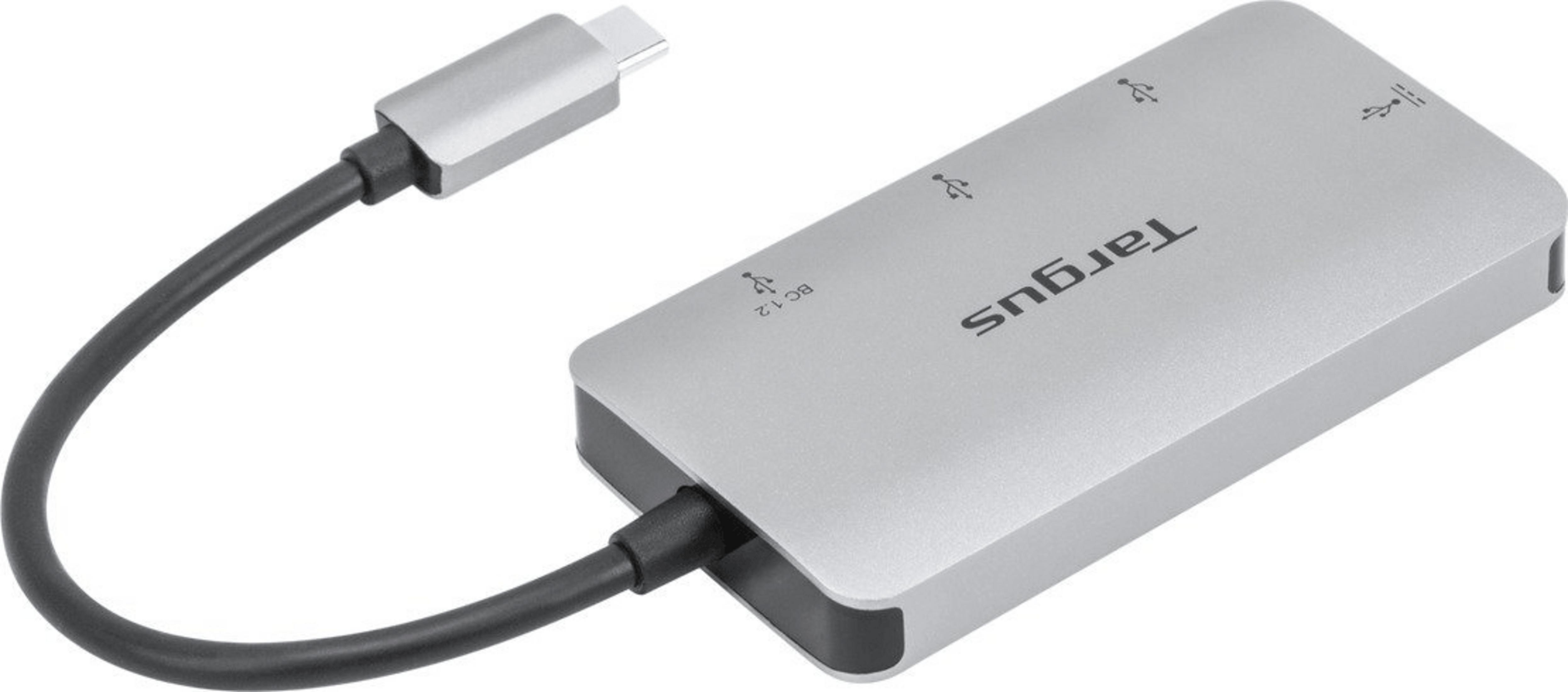 Ein silberner Targus USB-C-Hub mit einem angeschlossenen schwarzen Kabel gegen einen weißen Hintergrund.