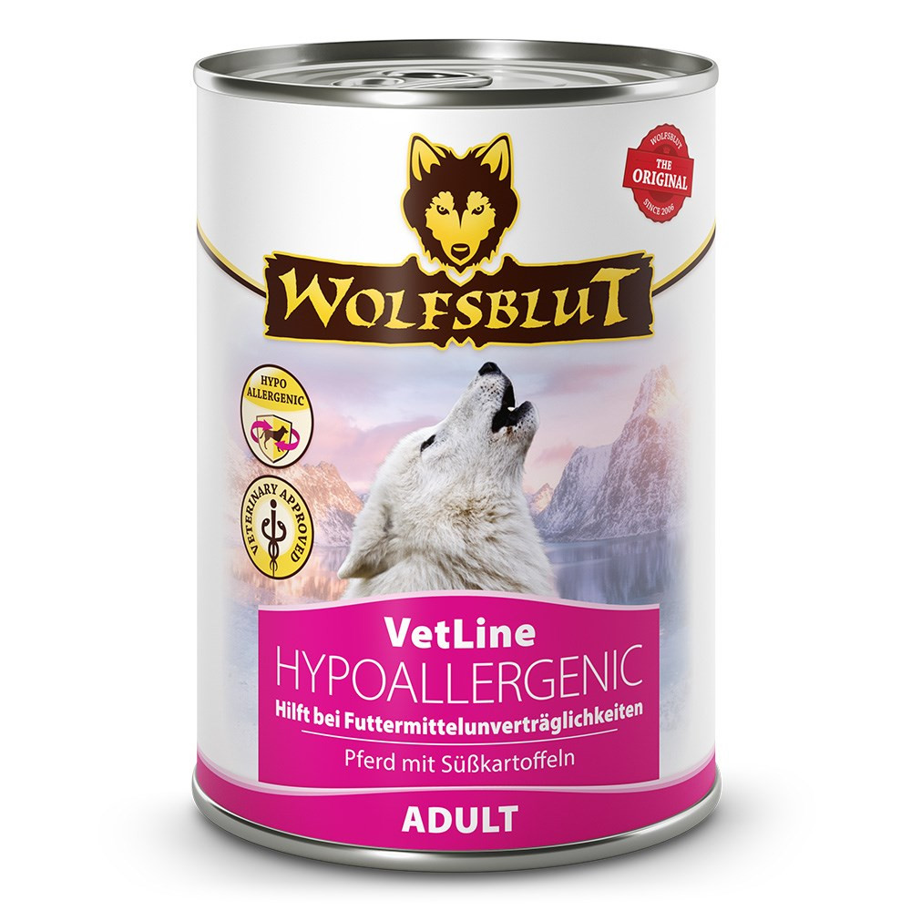 Puszka karmy dla psa Wolfsblut VetLine Hypoallergenic z wilkiem i górami w tle.