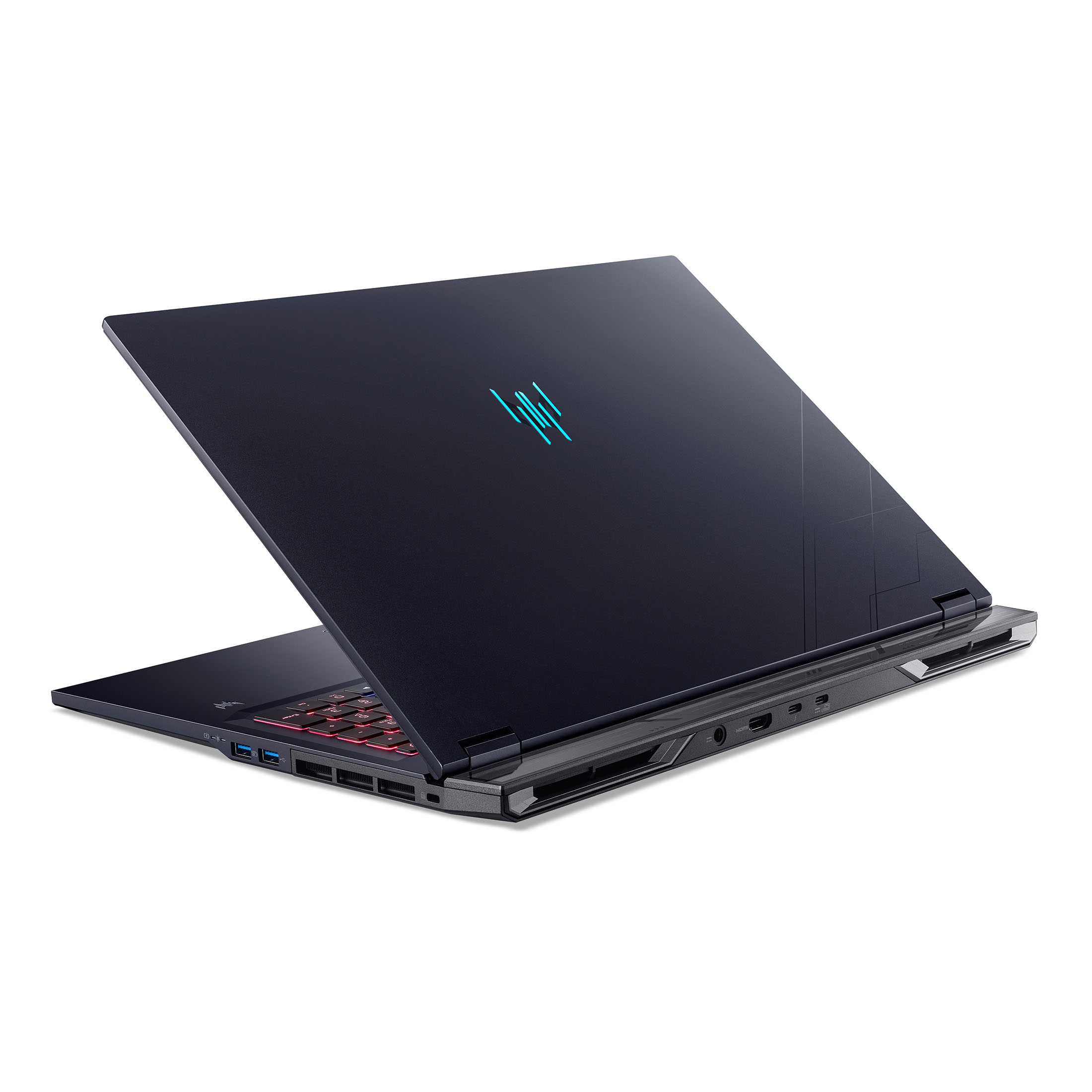 Ein schwarzer Gaming-Laptop mit leuchtend blauem Logo auf dem Deckel, von hinten vor weißem Hintergrund.