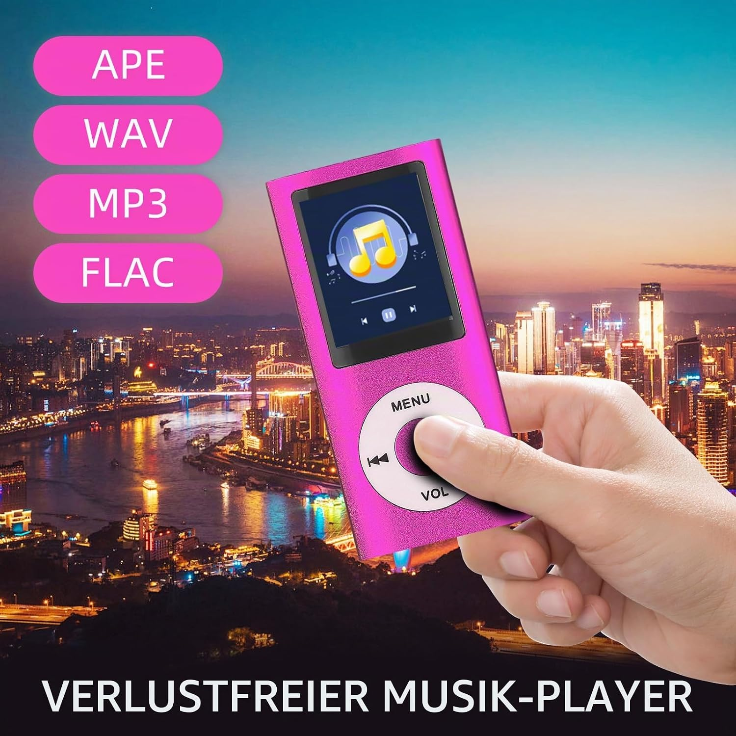 Hand hält rosa MP3-Player vor nächtlicher Stadtkulisse, mit Audioreferenzen.