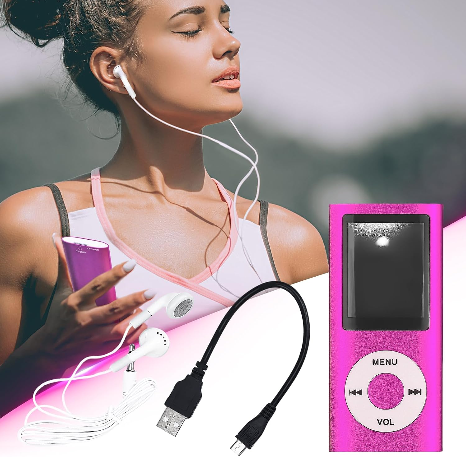 Eine Frau hört Musik mit weißen Kopfhörern, daneben ein rosa MP3-Player und ein schwarzes USB-Kabel.