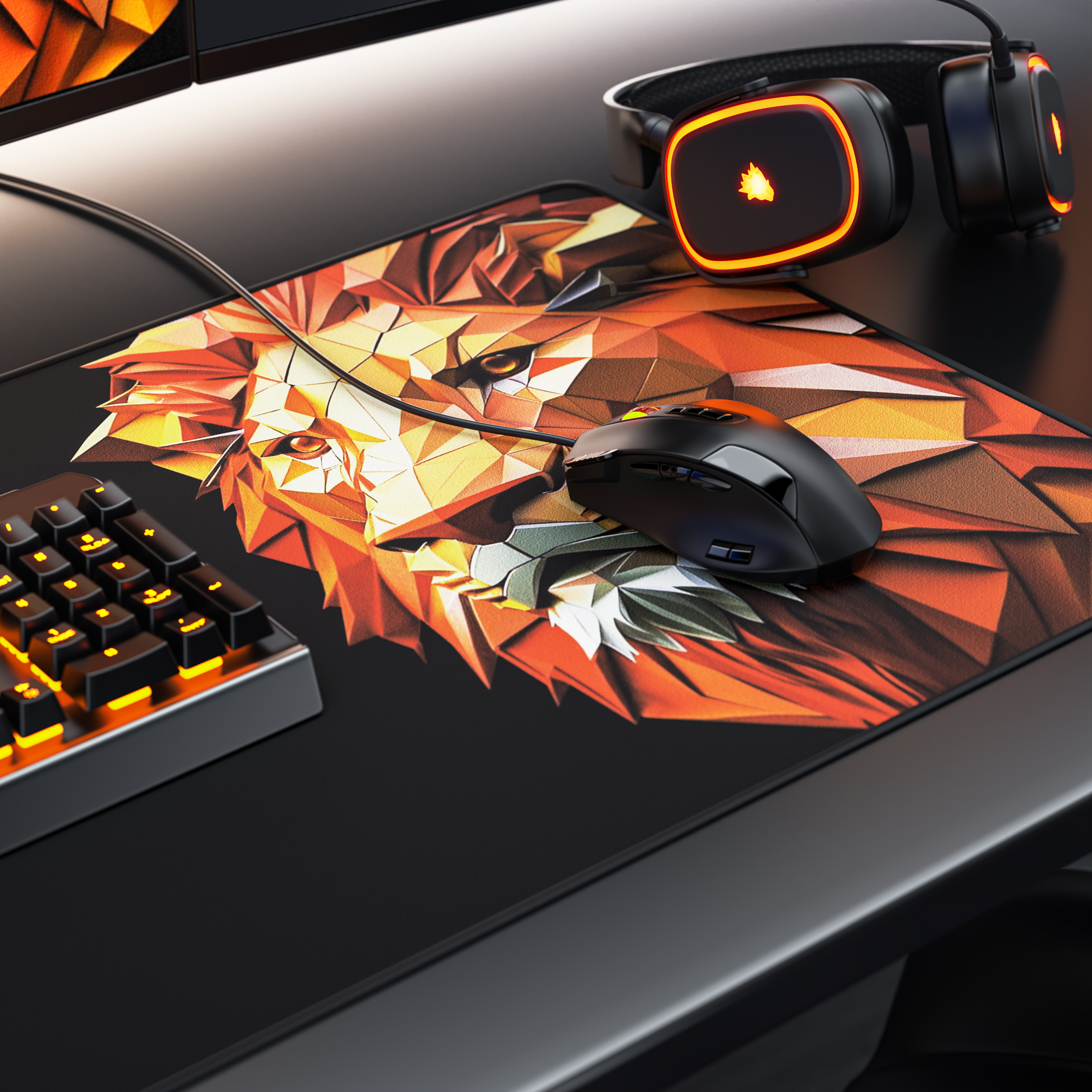 Gaming-Schreibtisch mit Löwen-Mauspad, schwarzer Maus, beleuchteter Tastatur und leuchtenden Kopfhörern.