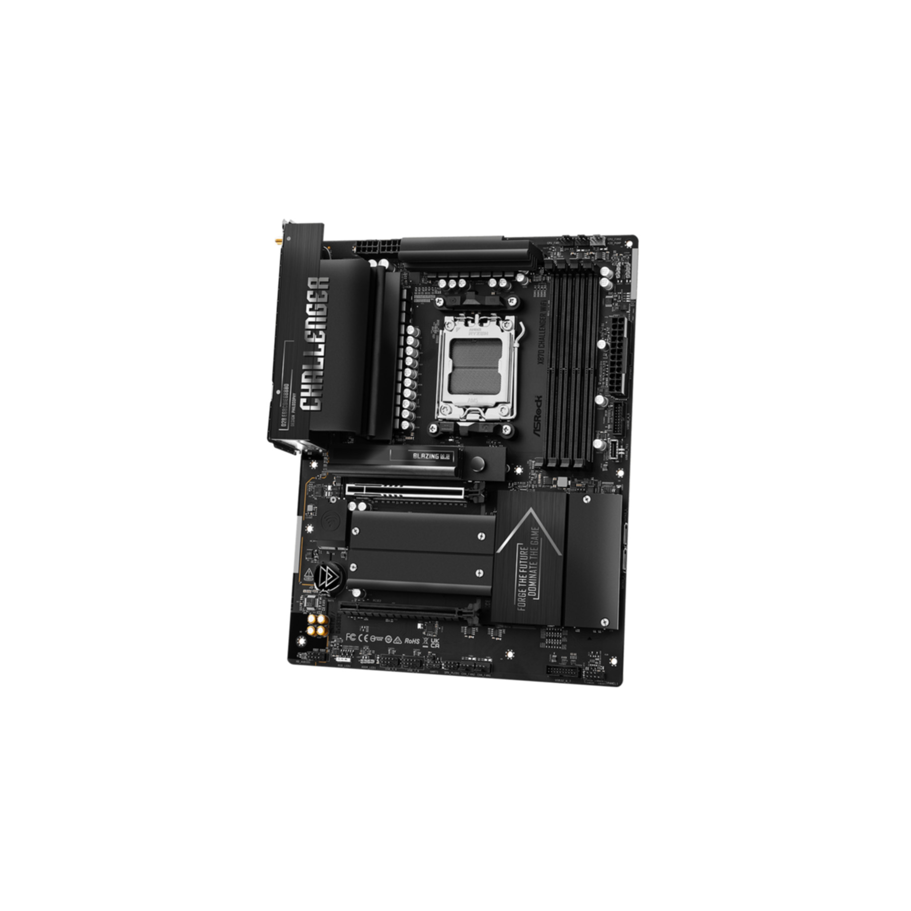 Ein schwarzes Computer-Mainboard mit Kühlkörpern, RAM-Steckplätzen und CPU-Sockel auf weißem Hintergrund.