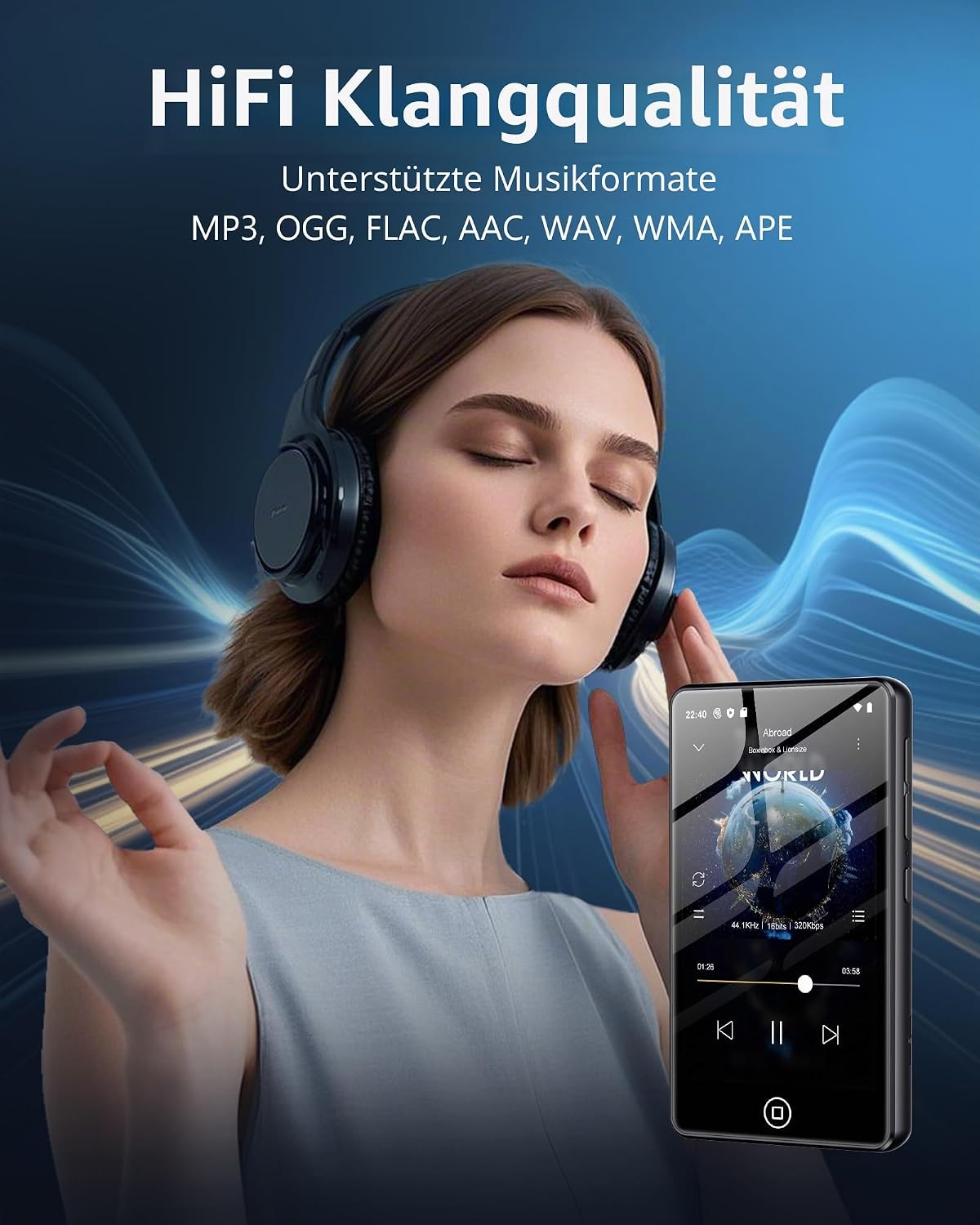 Eine junge Frau mit geschlossenen Augen genießt Musik über Kopfhörer, daneben ein Musikplayer vor blauem Hintergrund.
