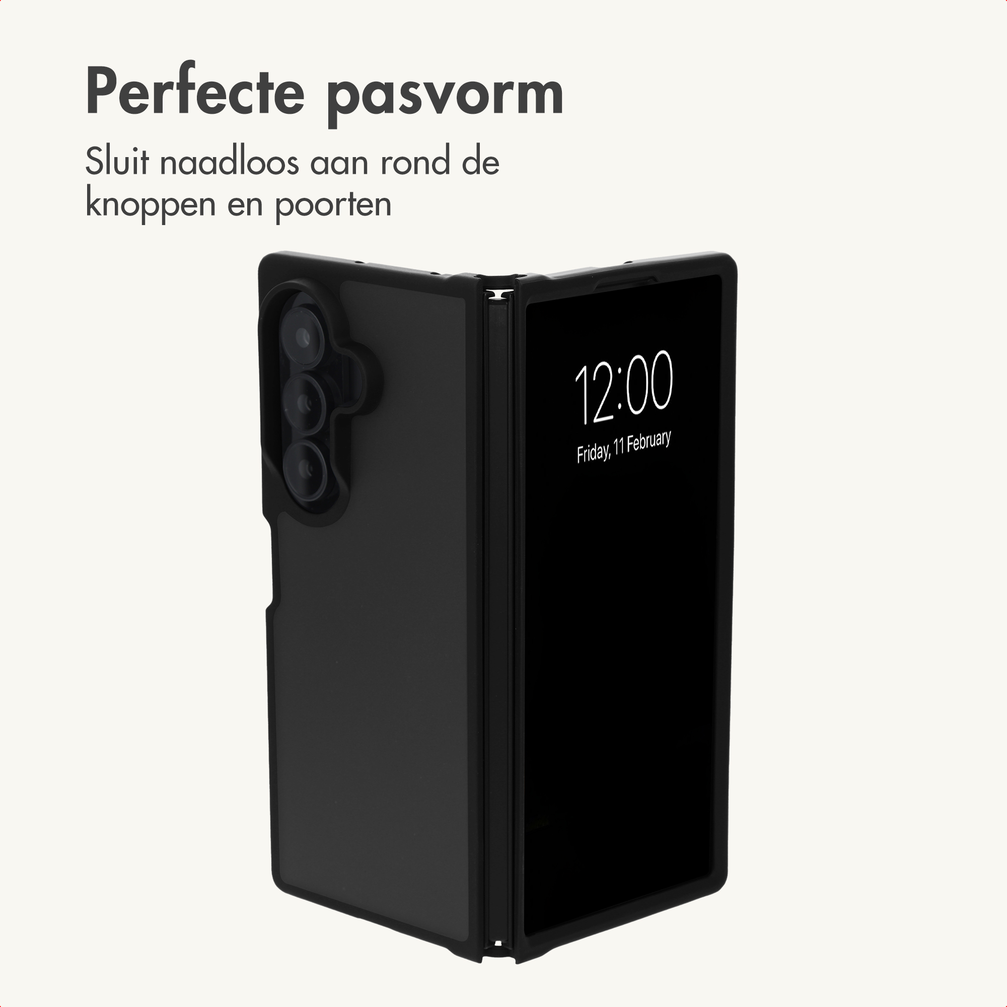 Ein schwarzes Klapphandy mit Schutzhülle und der Aufschrift Perfecte pasvorm.