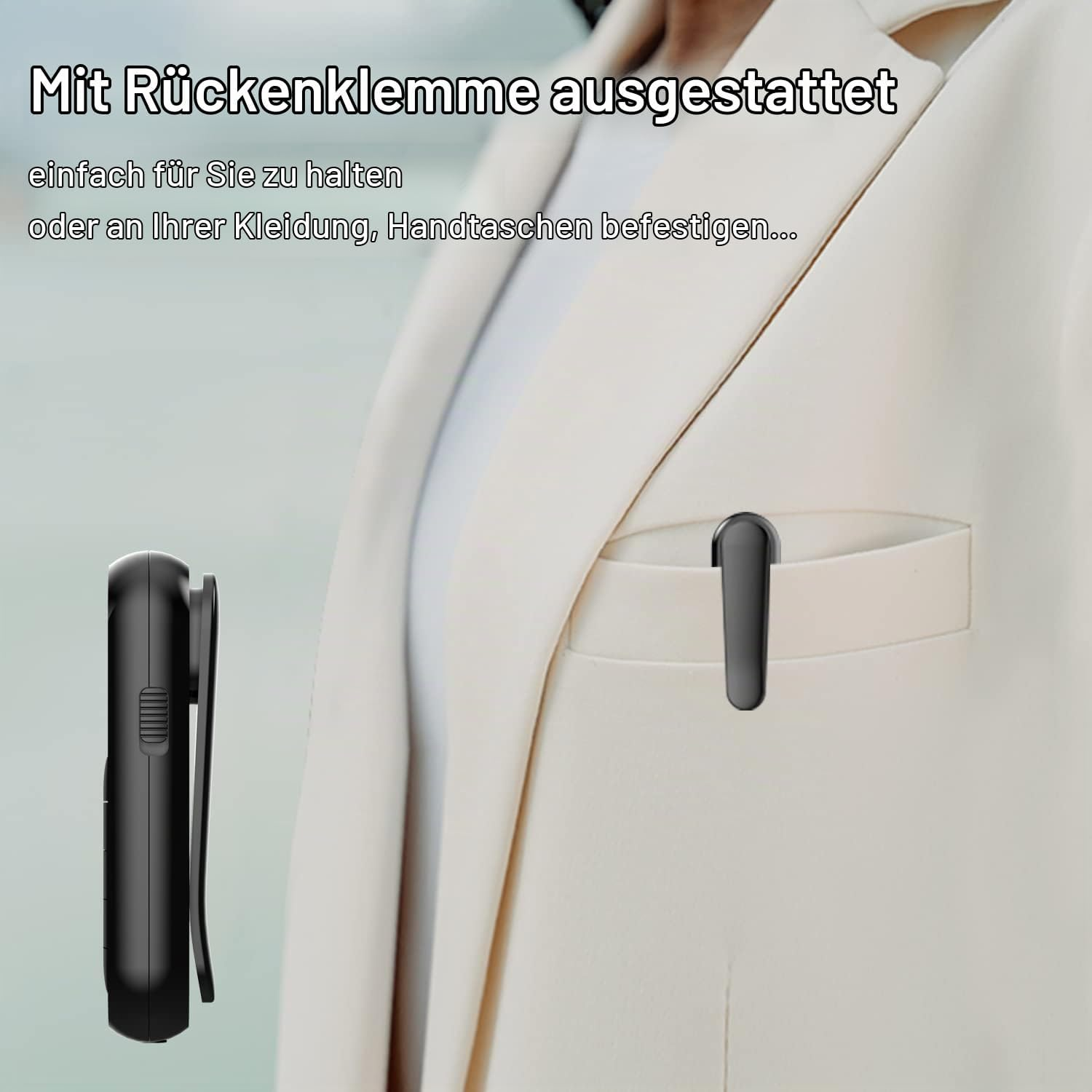 Ein kleines schwarzes Gerät mit Rückenklemme ist an einer hellen Jackentasche befestigt, daneben im Inset zu sehen.