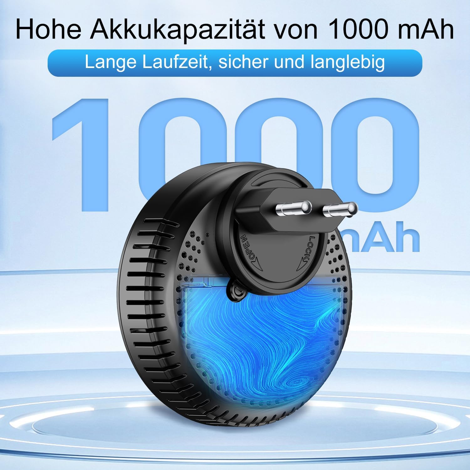 Schwarzes Plug-in-Gerät mit blauer Flüssigkeit und Steckern auf einem hellen Hintergrund mit der Aufschrift 1000 mAh.