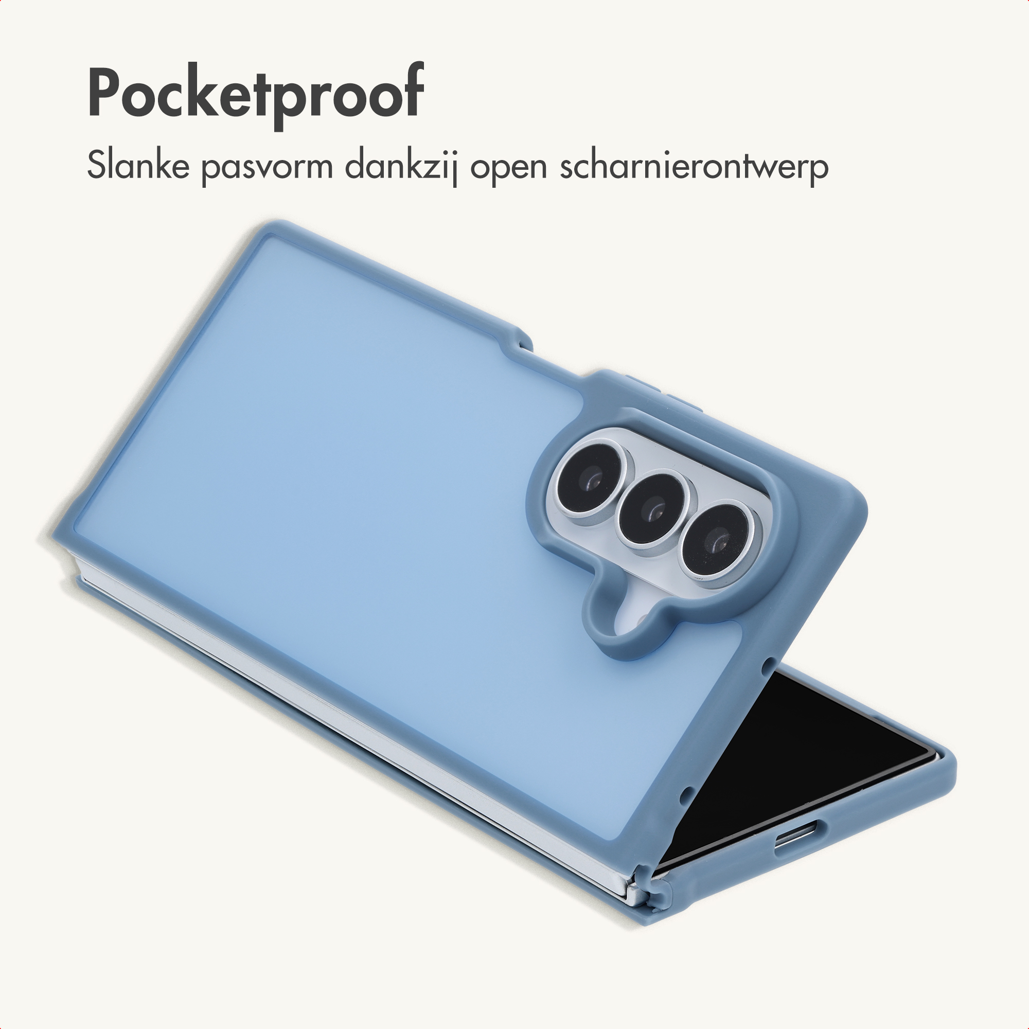 Ein faltbares Smartphone in einer blauen Schutzhülle mit sichtbaren Kameras auf der Rückseite.