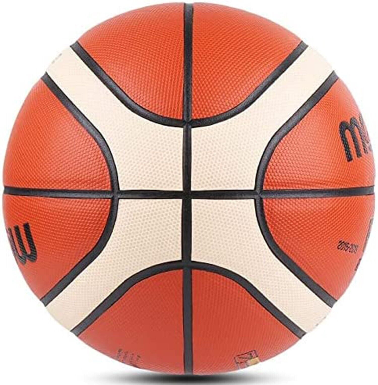 Ein orange-beiger Basketball mit schwarzem Linienmuster auf weißem Hintergrund.