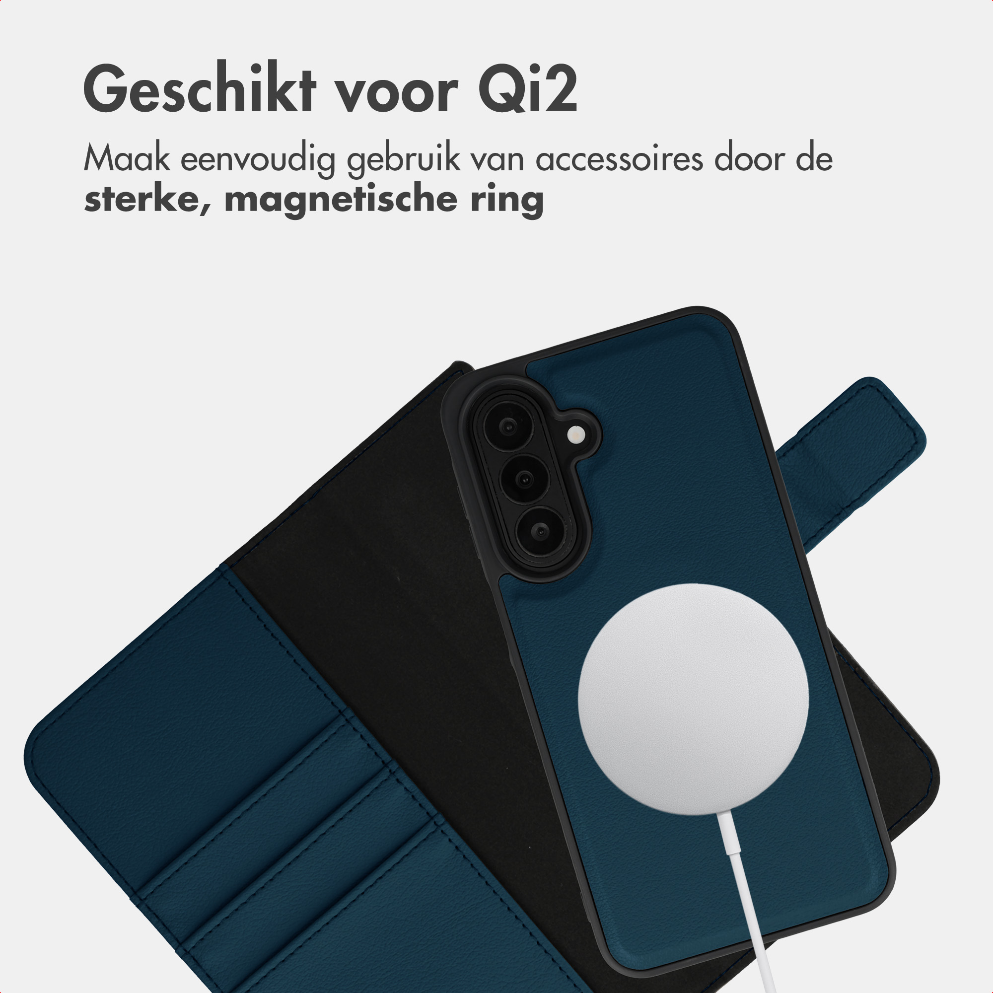 Blaue Brieftaschen-Hülle mit einem weißen runden magnetischen Lader auf der Rückseite und Text oben.