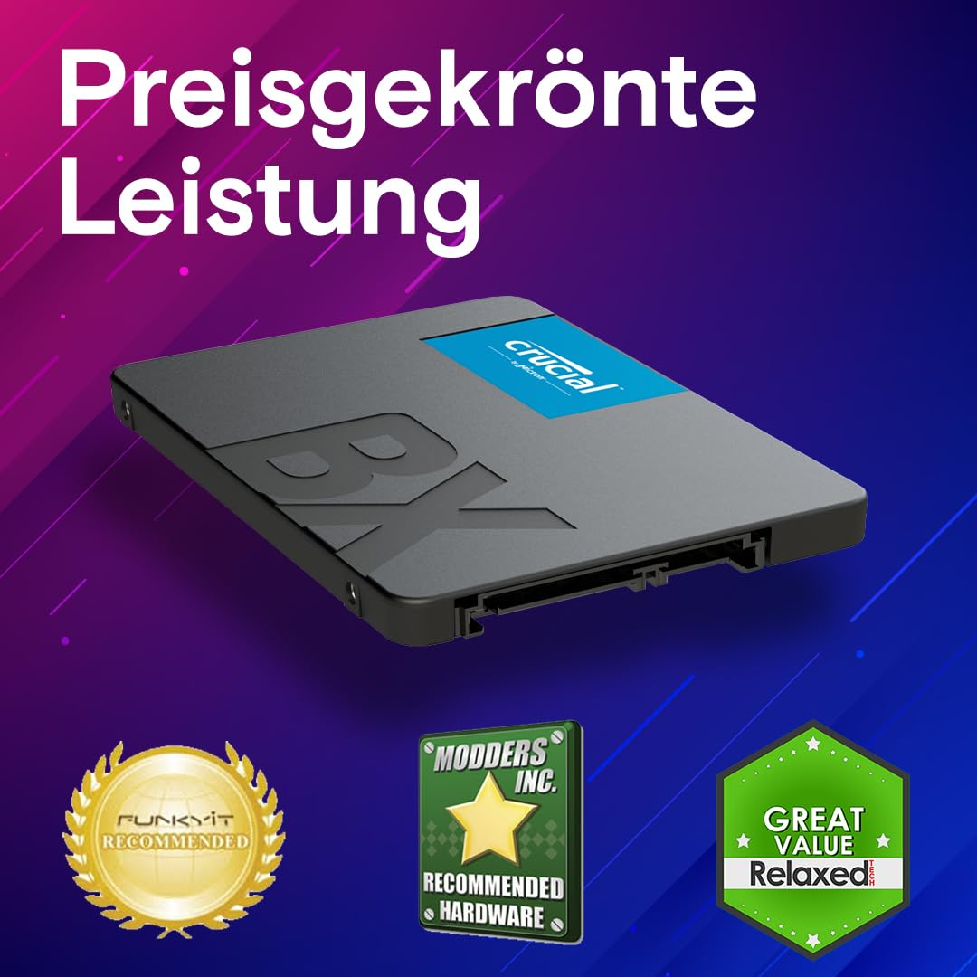 Un SSD Crucial BX su sfondo viola-blu con testo in tedesco e tre stemmi.