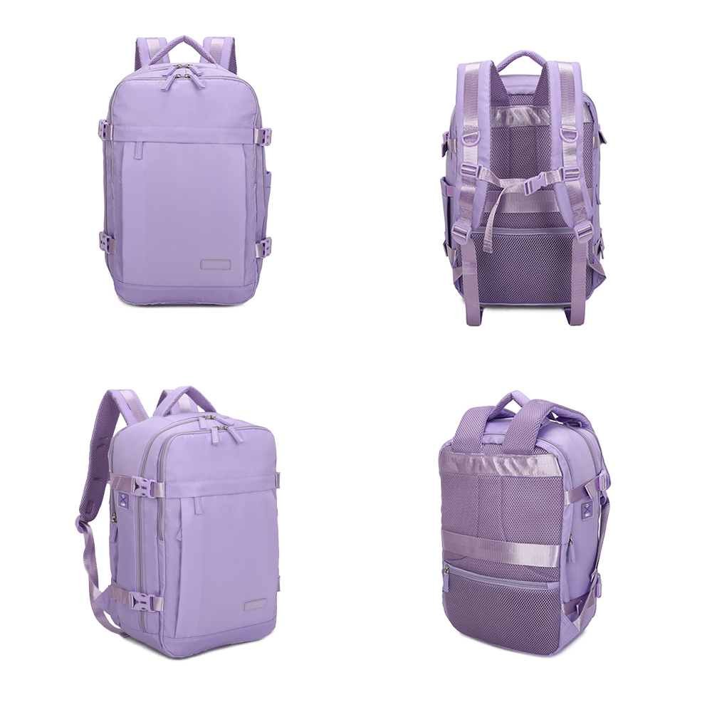 Cuatro vistas de una mochila morada clara con correas, cremalleras y bolsillos laterales sobre fondo blanco.