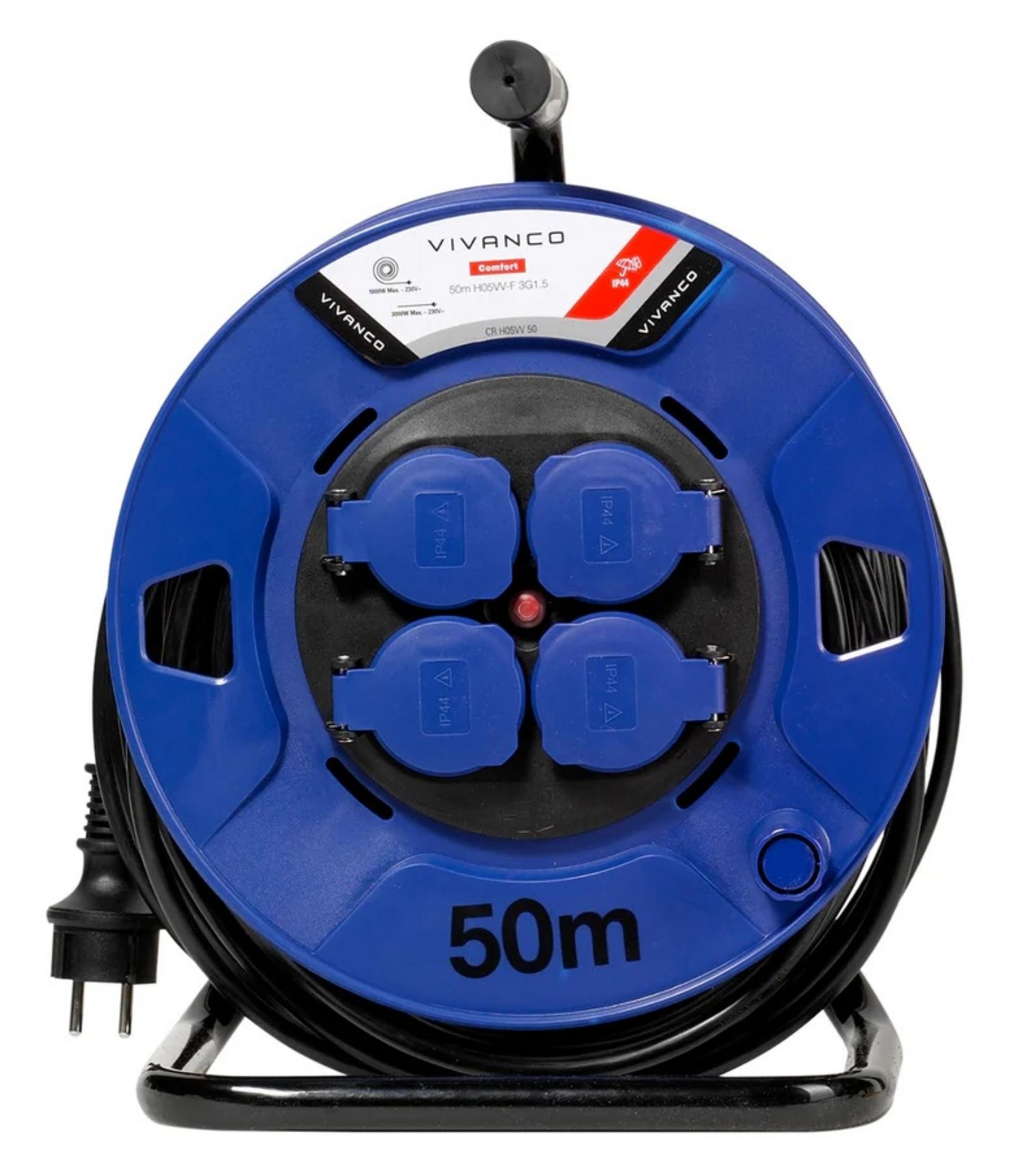 Un tambor de cable azul Vivanco con cuatro enchufes y un soporte de metal negro.