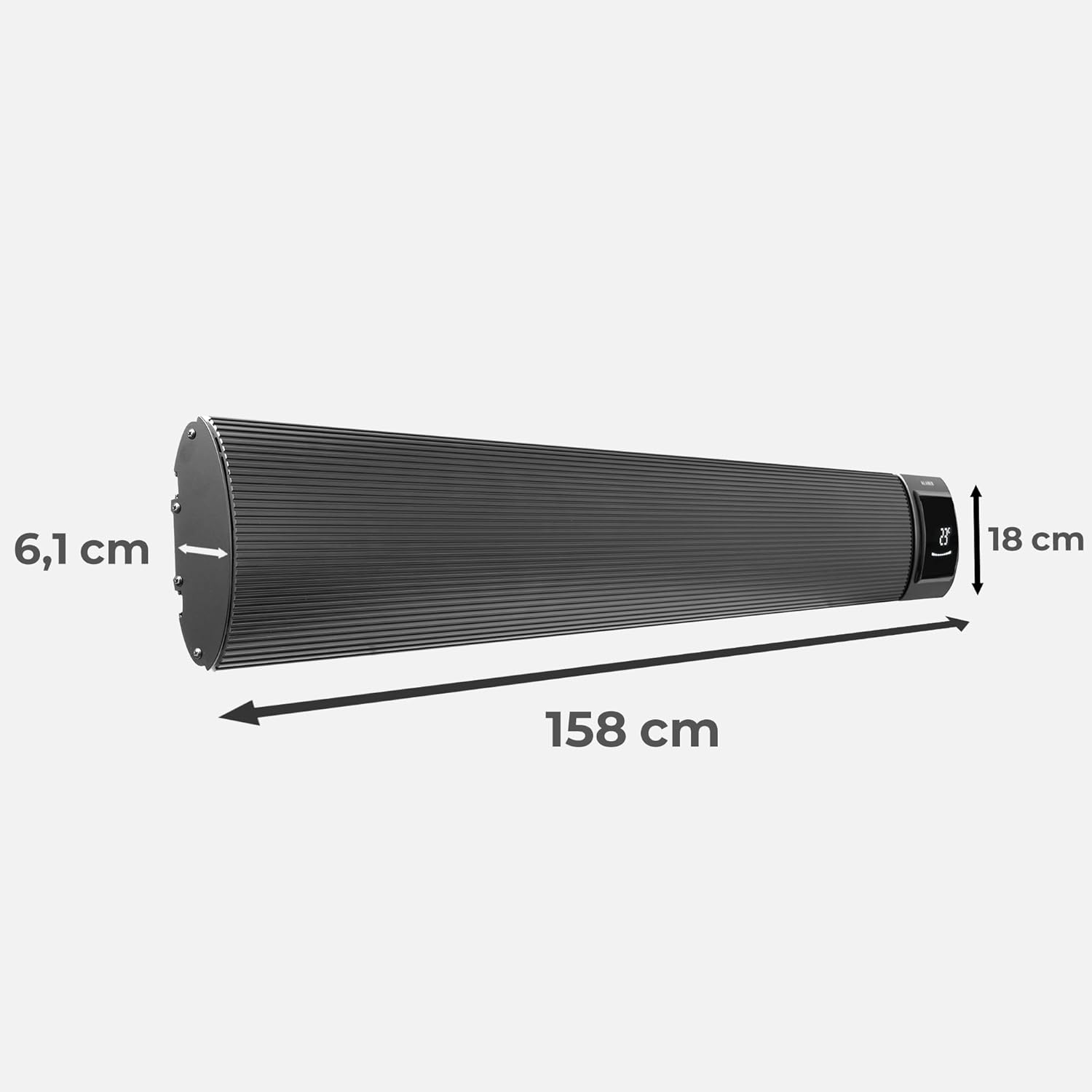 Schwarze Infrarotheizung mit Maßangaben: 158 cm Länge, 18 cm Höhe und 6,1 cm Tiefe auf hellem Hintergrund.