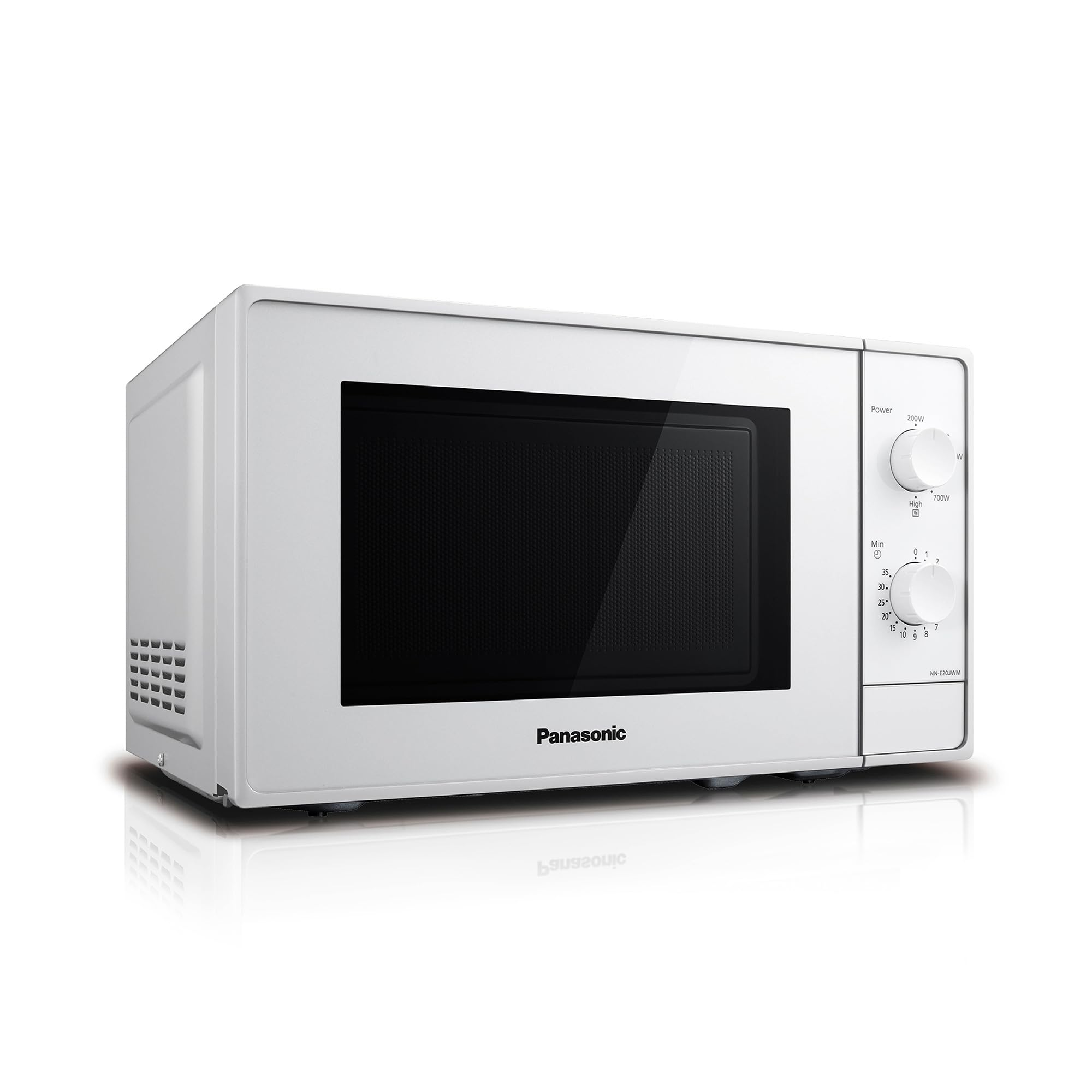Eine weiße Panasonic-Mikrowelle mit schwarzem Sichtfenster und zwei analogen Drehreglern auf der rechten Seite.