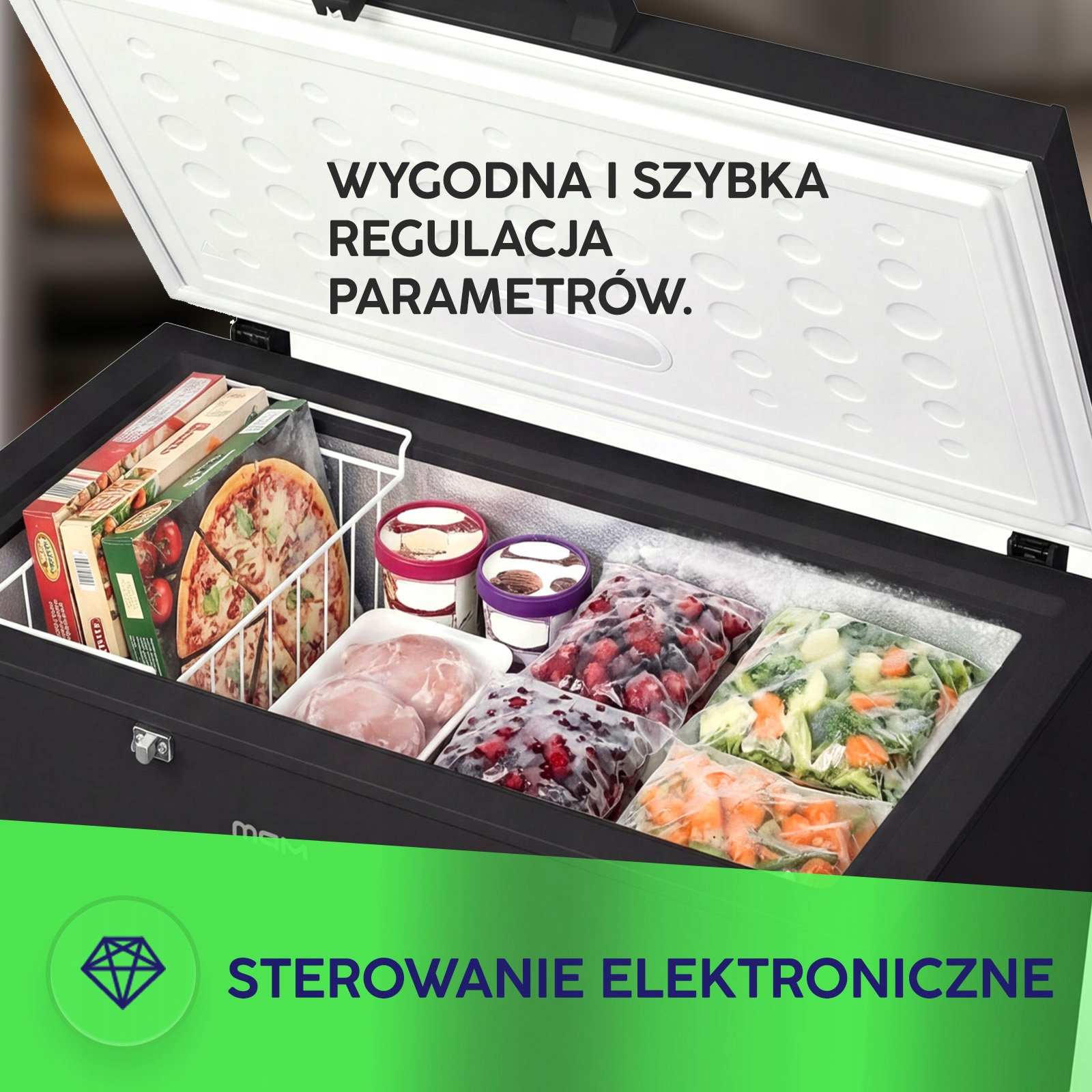 Otwarta czarna zamrażarka skrzyniowa wypełniona mrożonkami, pizzą, mięsem i warzywami, z polskim tekstem.
