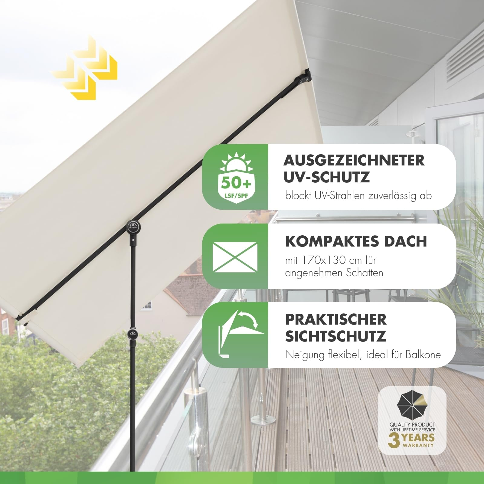 Balkon-Sonnenschirm in Beige mit schwarzem Gestell und drei Werbe-Infoboxen zu UV-Schutz, Grösse und Neigung.