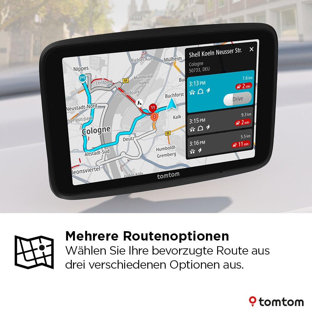 Un navigatore TomTom mostra tre diverse opzioni di percorso sulla mappa di Colonia.