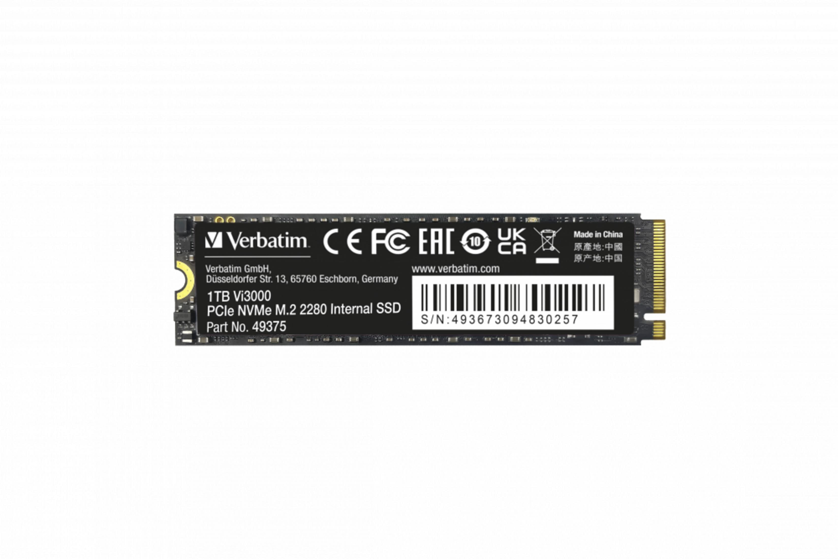 Un SSD interno negro Verbatim 1TB Vi3000 PCIe NVMe M.2 2280 sobre un fondo blanco.
