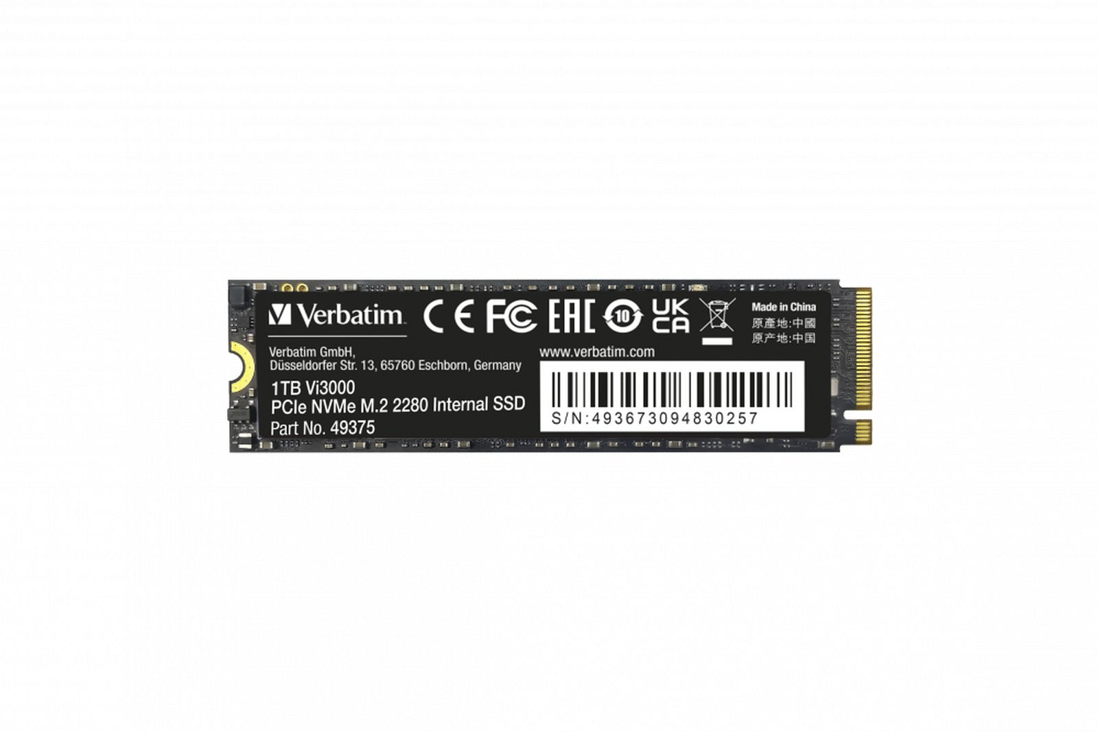 Una SSD interna Verbatim 1TB Vi3000 PCIe NVMe M.2 2280 negra con texto blanco y un código de barras sobre un fondo blanco.