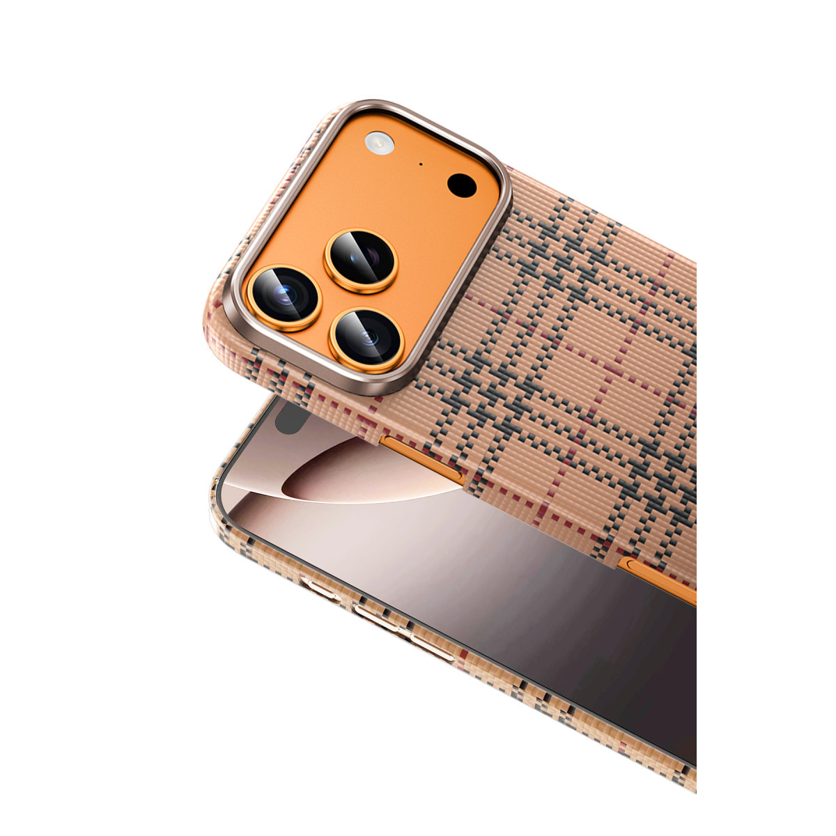Bej ekose desenli, üç lensli turuncu kamera modüllü ve beyaz arka planlı parlak ekranlı akıllı telefon.