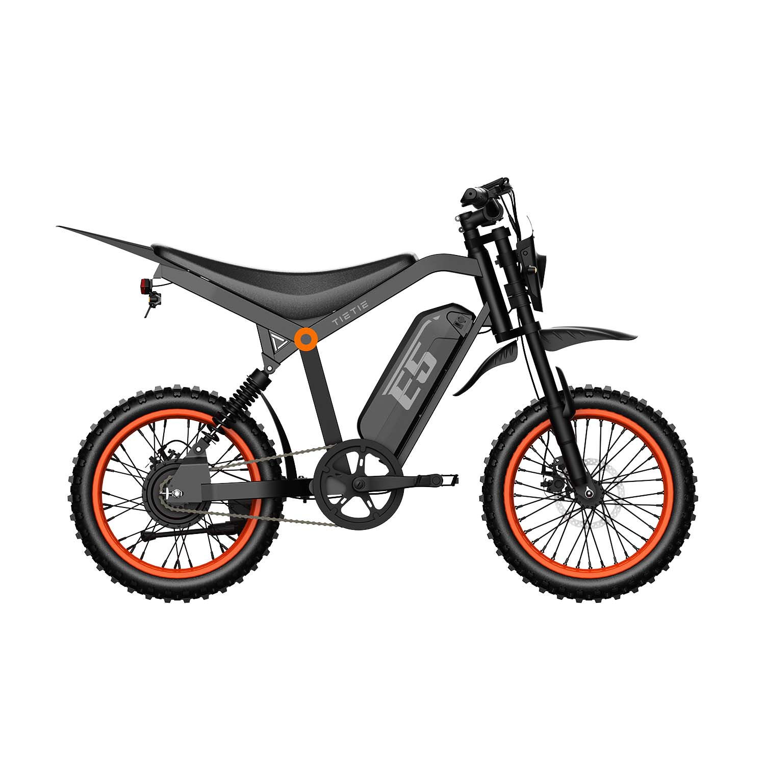 Ein schwarzes Elektro-Crossbike mit orangefarbenen Felgen und grobstolligen Reifen auf weißem Hintergrund.