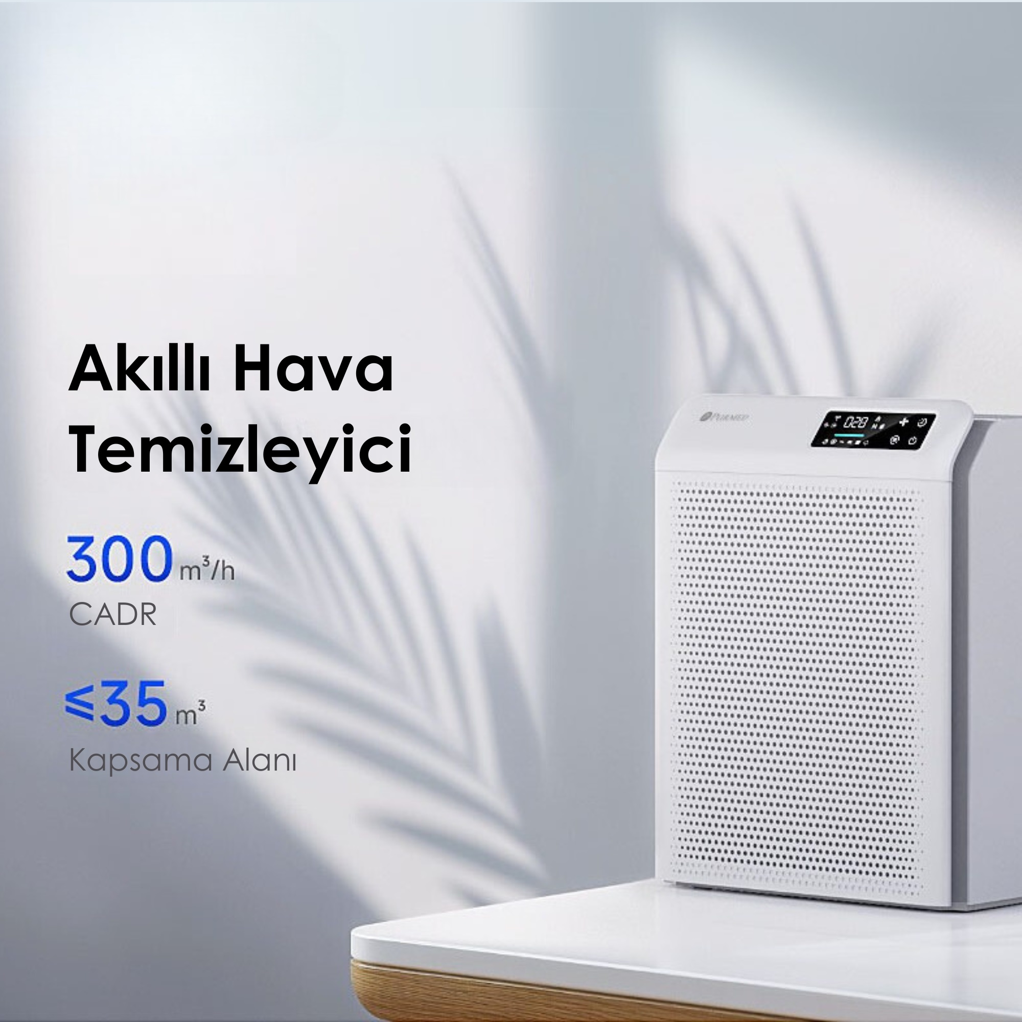 Bitki gölgeli duvar önünde ahşap masa üzerinde duran beyaz hava temizleyici.