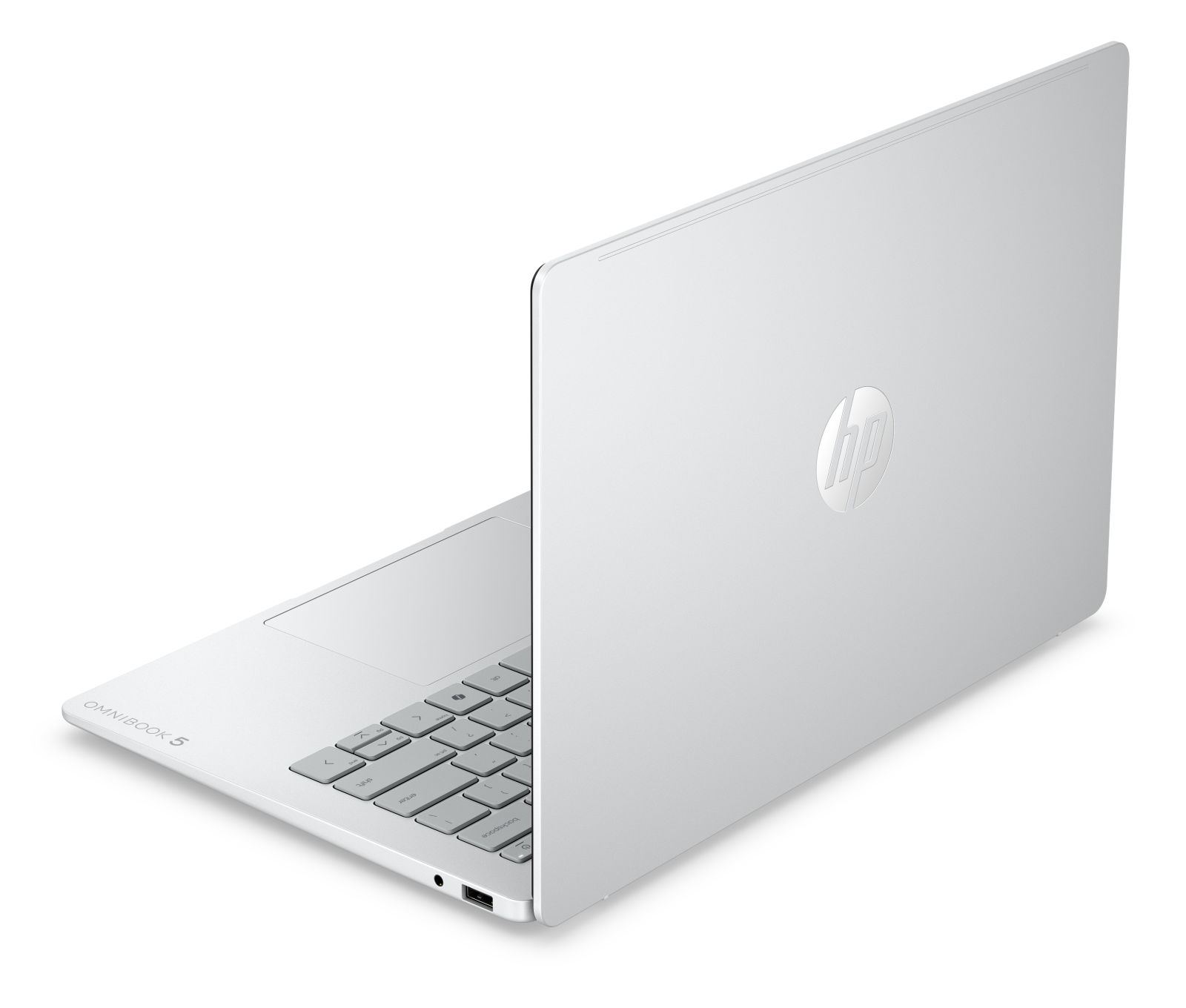 Ein silberner HP Omnibook 5 Laptop steht schräg auf weißem Hintergrund mit sichtbarer Tastatur und Logo auf dem Deckel.