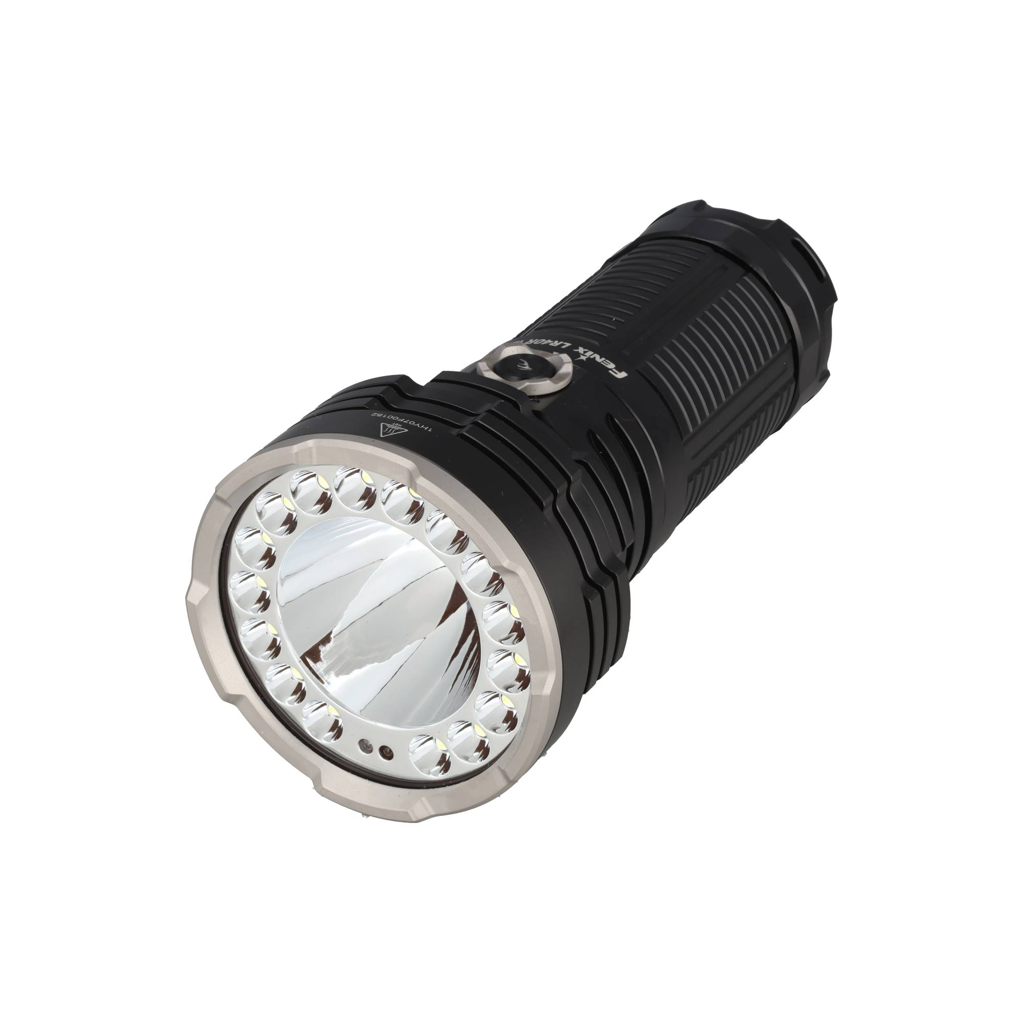 Eine schwarze Hochleistungs-Taschenlampe mit großem Reflektor und vielen kleinen LEDs auf weißem Hintergrund.