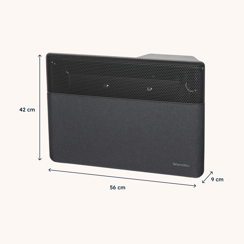 Czarny grzejnik konwektorowy Warmtec o wymiarach: 42 cm wysokości, 56 cm szerokości i 9 cm głębokości.