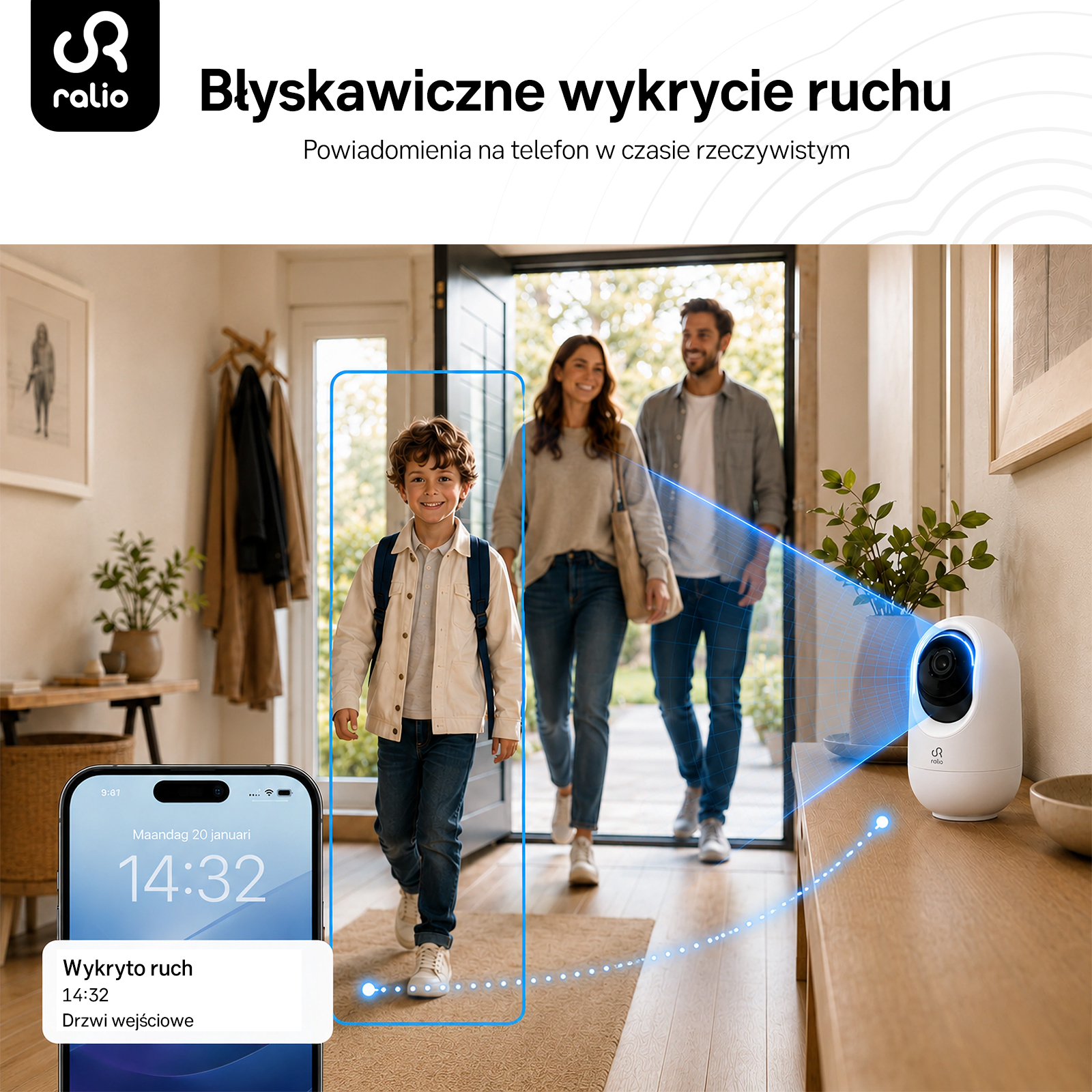 Kamera wykrywa ruch w przedpokoju, gdy chłopiec wchodzi do środka, a rodzice idą przez otwarte drzwi.