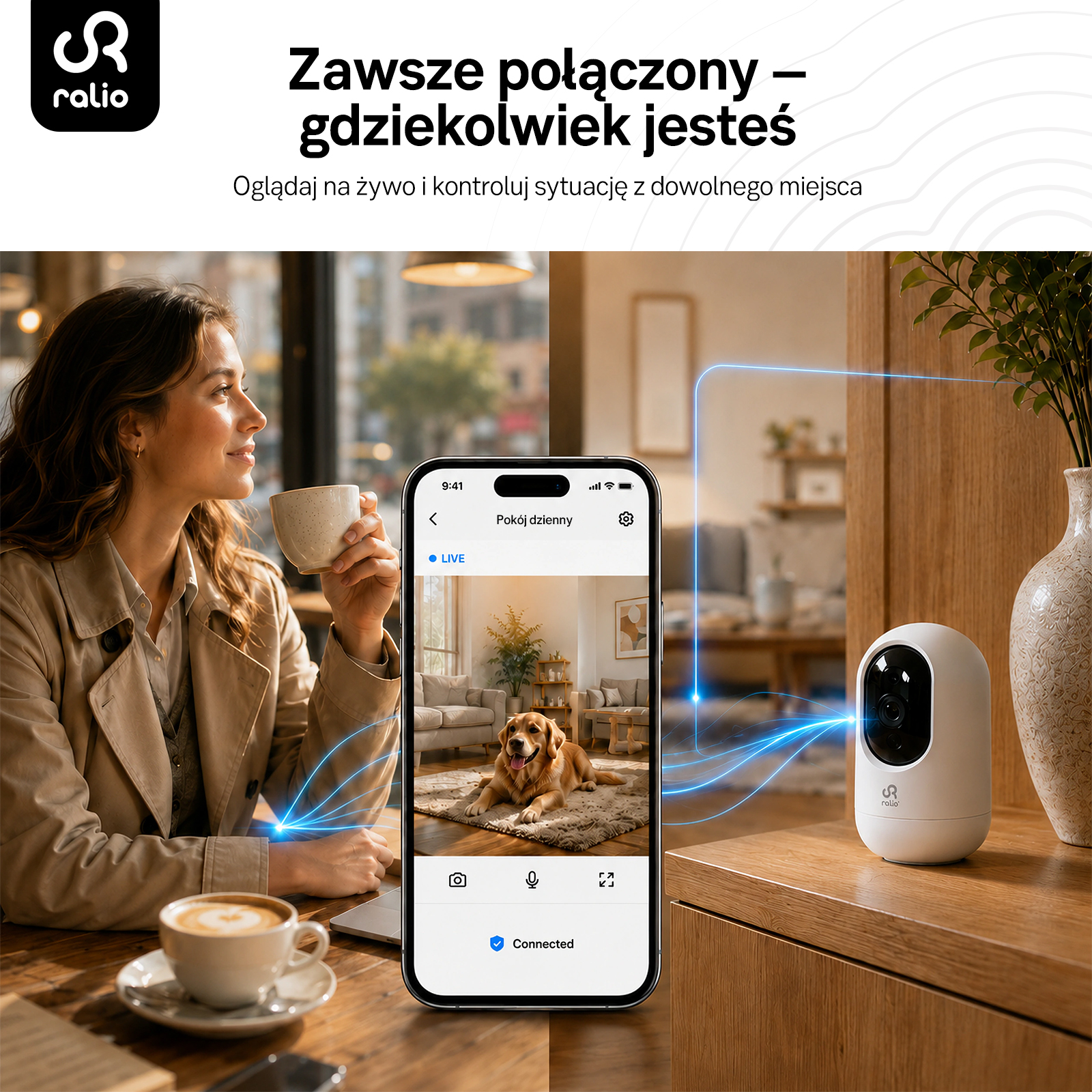 Kobieta trzyma kubek kawy, a smartfon wyświetla obraz z kamery bezpieczeństwa przedstawiający psa.