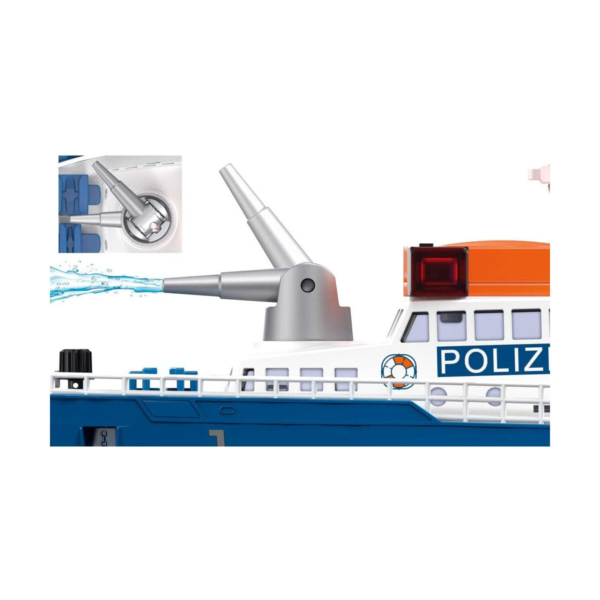 Ein Polizeiboot-Spielzeug spritzt Wasser aus einer silbernen Kanone auf Deck.