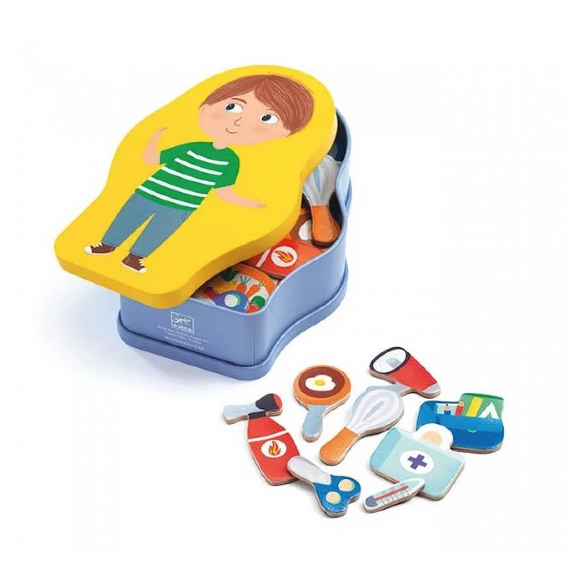 Boîte en métal bleue avec un garçon sur le couvercle et des jouets en bois devant.