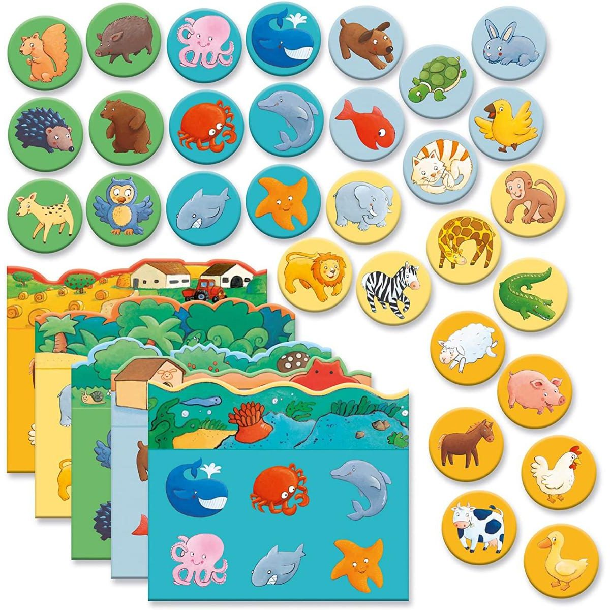 Divers jetons d'animaux et cartes de jeu colorées représentant des animaux.
