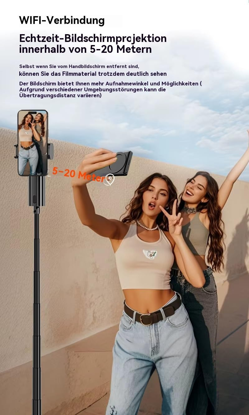 Zwei Frauen machen Selfies mit einem Smartphone auf einem Stativ im Freien.