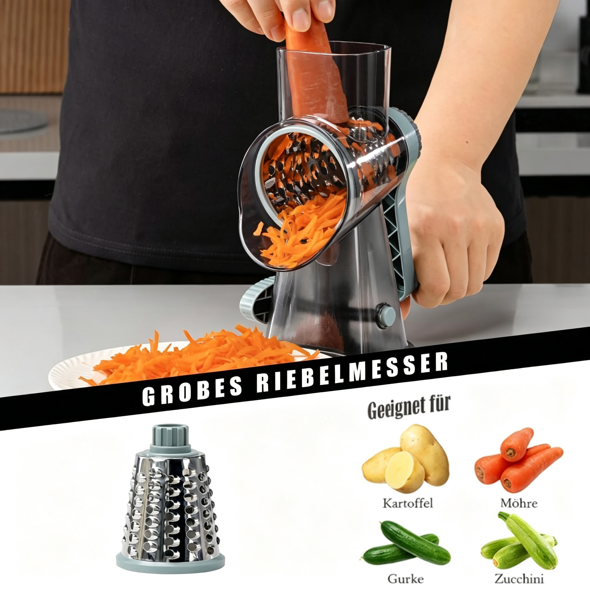 Eine Hand reibt Karotten mit einer grauen Handreibe auf einem Tisch.