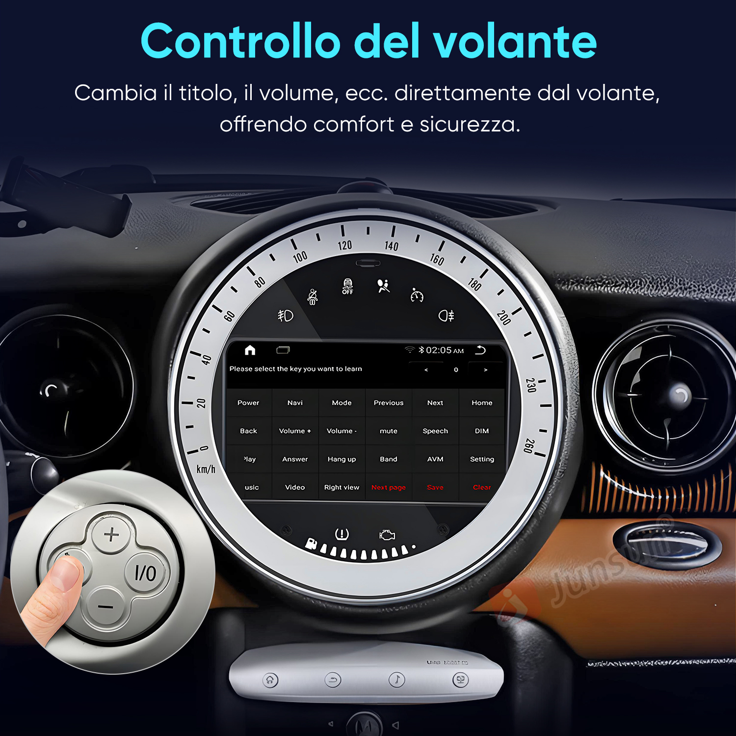 Interni auto con schermo di infotainment rotondo e telecomando al volante.