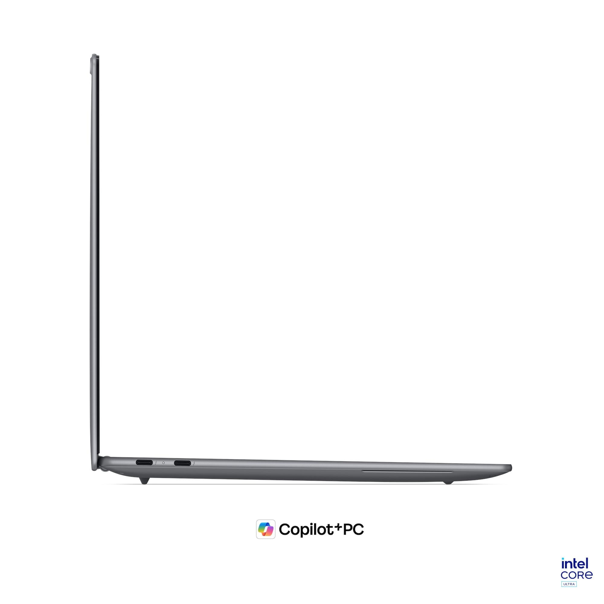 Vista laterale di un laptop grigio sottile con due porte USB-C, logo Copilot+PC e stemma Intel Core Ultra.