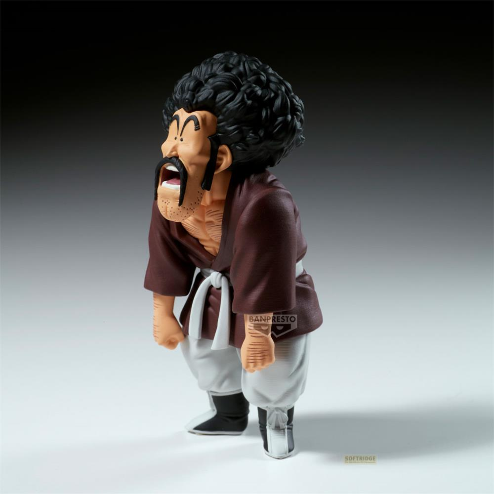 Una statuetta di Mr. Satan da Dragon Ball con capelli neri, giacca marrone e pantaloni bianchi su sfondo neutro.