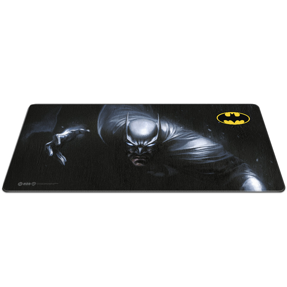 Tappetino per mouse nero di Batman con occhi blu luminosi e logo giallo.