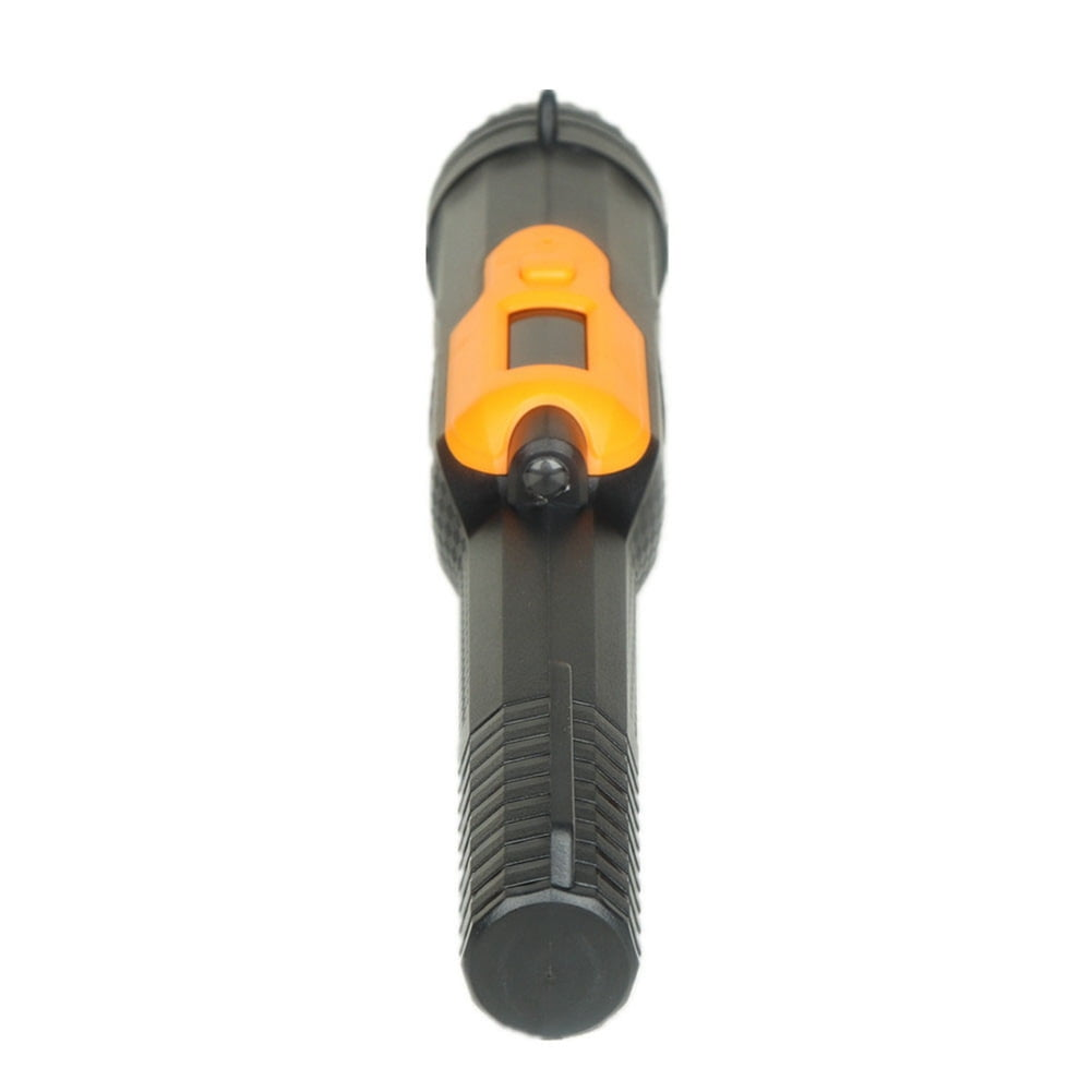 Schwarze und orangefarbene Stabtaschenlampe im Querformat auf weißem Hintergrund.