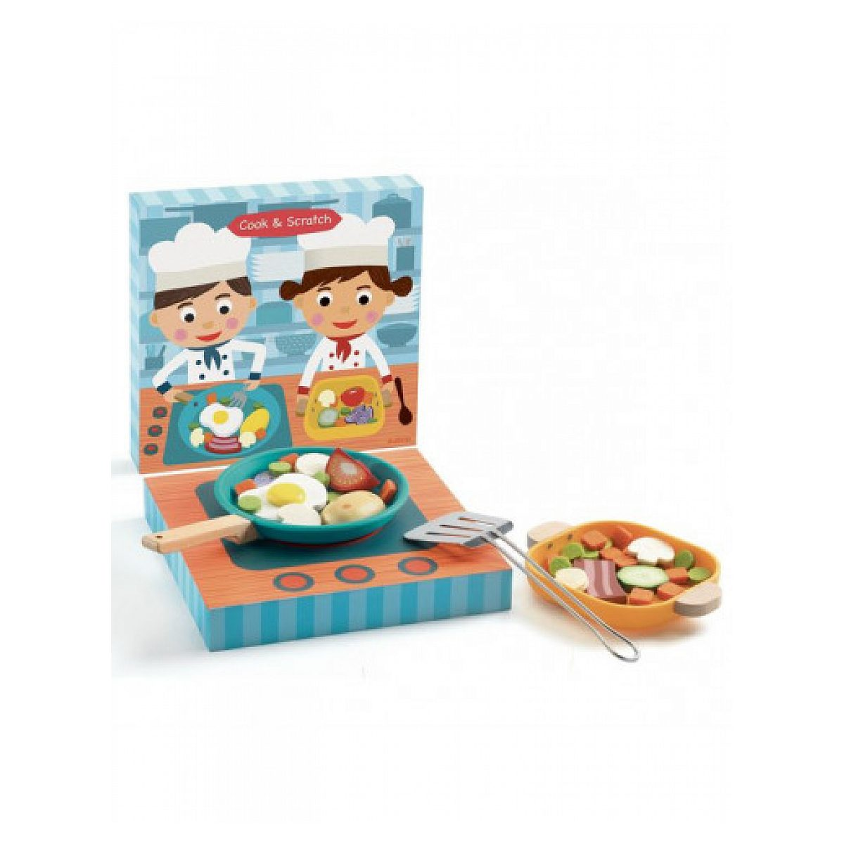 Ein Kinderspielzeug-Set mit Kochtheke, Töpfen, Lebensmitteln und einem Pfannenwender auf weißem Hintergrund.