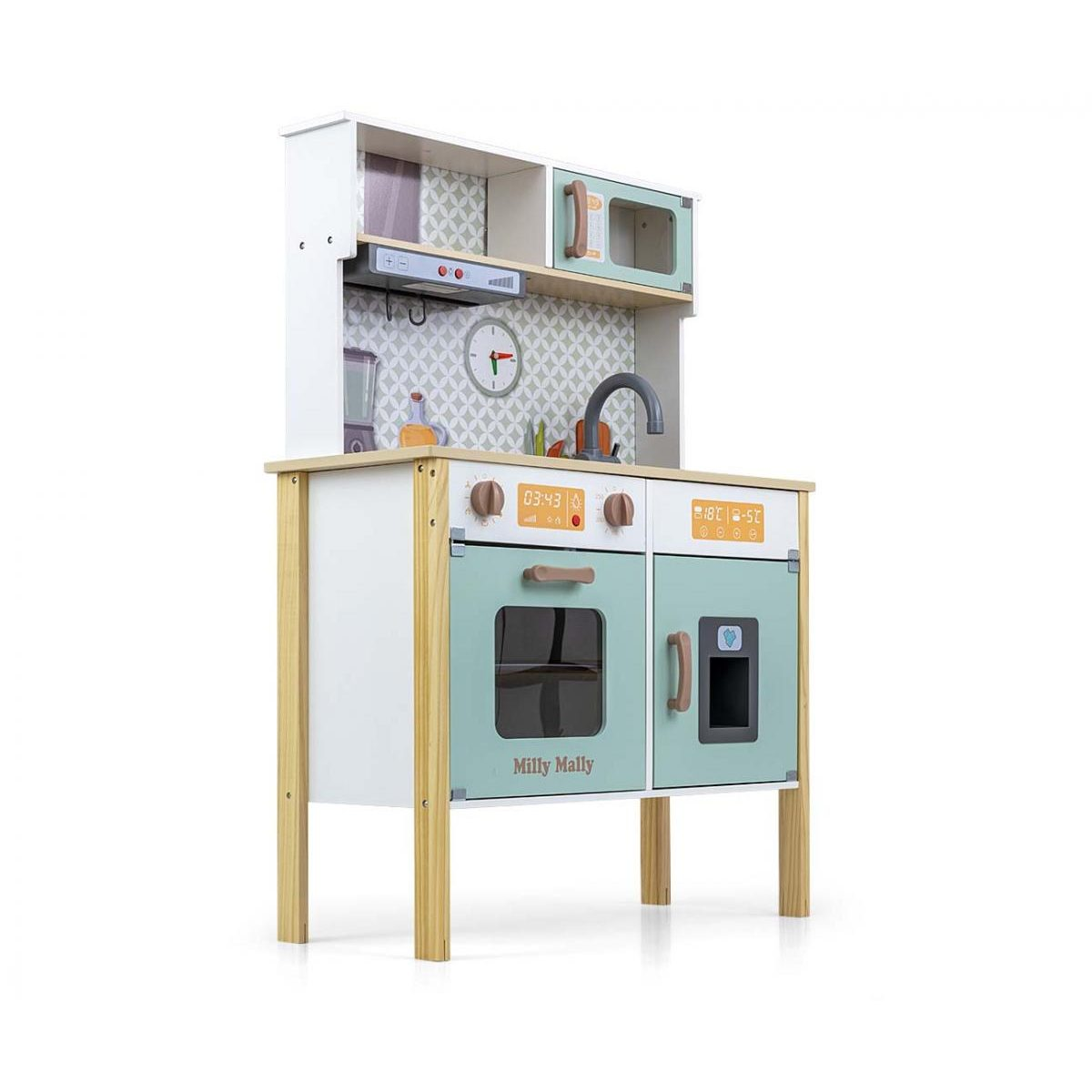 Eine weiße und mintgrüne Holzkinderküche mit Ofen, Mikrowelle, Spüle und Uhr gegen eine helle Wand.