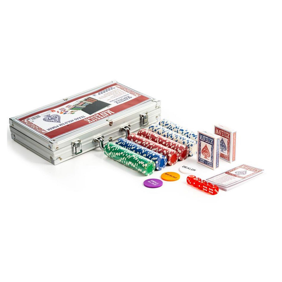 Ein Pokerset mit Alukoffer, bunten Chips, zwei Kartenspielen, Würfeln und Blinds auf weißem Hintergrund.
