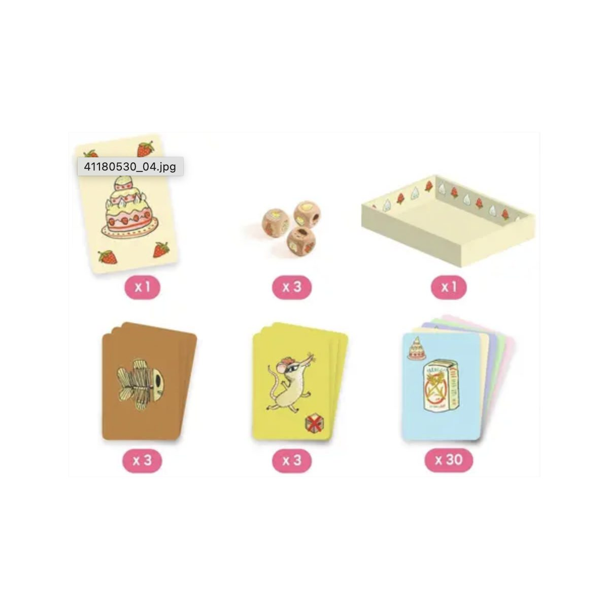Spielkomponenten wie eine Torte-Karte, drei Würfel, ein Tablett, Fischkarten, Mäusekarten und Zutatarkarten.
